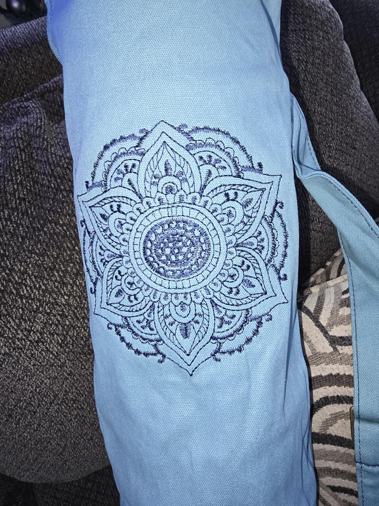 Gaiam Cargo Yoga Mat Bag, Full-Zipper Yoga Mat Carrier with Adjustable Strap, Front & Exterior Phone Pocket with Earbuds Slit, Stylish & Functional Fitness Mat Holder for Women & Men customer photo 2