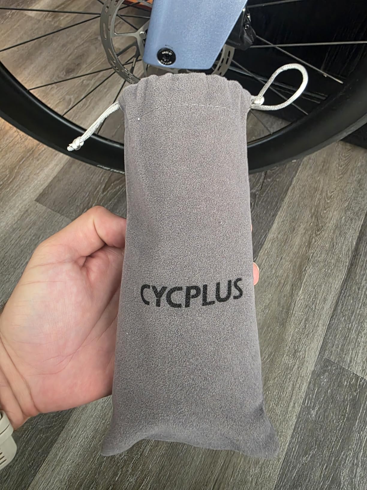 CYCPLUS Electric Air Compressor Portable Bicycle Pump Car Tire Inflator, Max 150 PSI, Auto Shut-Off Air Pump with Presta and Schrader Valves for All Bicycles Motorcycles and Cars customer photo 1