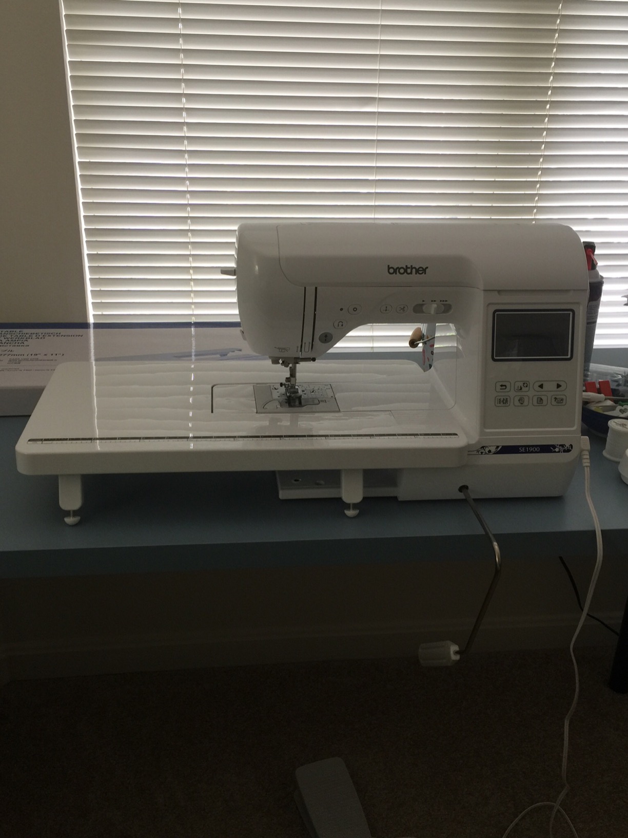 Brother SE1900 Sewing and Embroidery Machine, 138 Designs, 240 Built-in Stitches, Computerized, 5