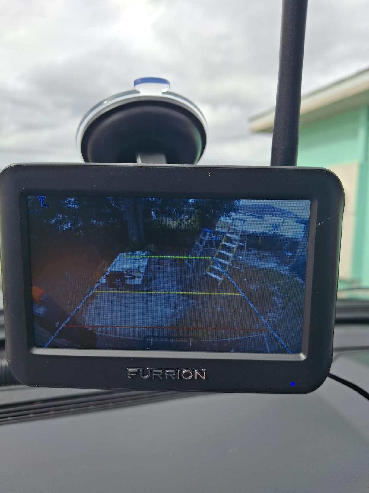 Furrion Vision S Wireless RV Backup Camera System with 4.3-Inch Monitor, 1 Rear Sharkfin, Infrared Night Vision, Wide-Angle View, Hi-Res, IP65 Waterproof, Motion Detection, Microphone - FOS43TASF customer photo 2