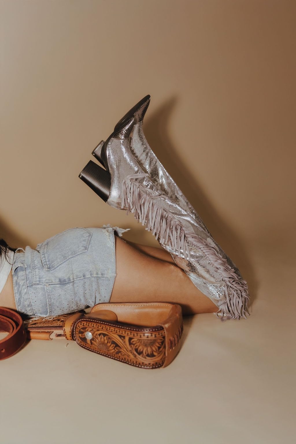 Savage Seamless Paper Photography Backdrop - Color #53 Pecan, Size 86 Inches Wide x 36 Feet Long, Backdrop for YouTube Videos, Streaming, Interviews and Portraits - Made in USA customer photo 2