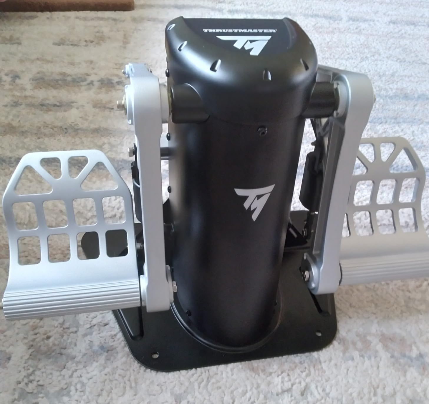 TPR Thrustmaster's Expert Rudder System for Flight Simulation (PC DVD) customer photo 1