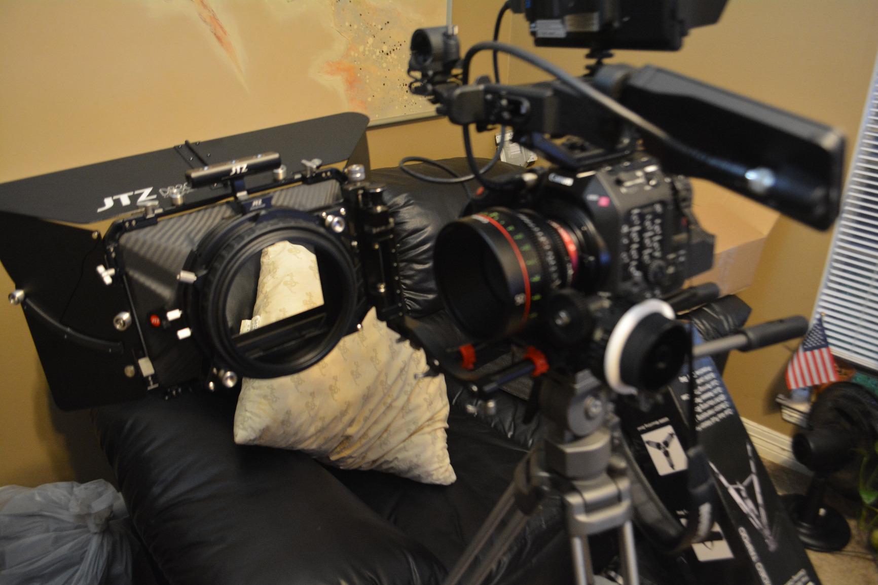 JTZ DP30 Cine Carbon Fiber 4x5.65 Inch Swing-Away Lens Matte Box 15mm / 19mm Rod Railblocker for Sony FS5 FS7 ARRI RED Canon C100 C200 C300 Blackmagic BMPCC 4K 6K BMCC Pocket Cinema Panasonic Camera customer photo 1