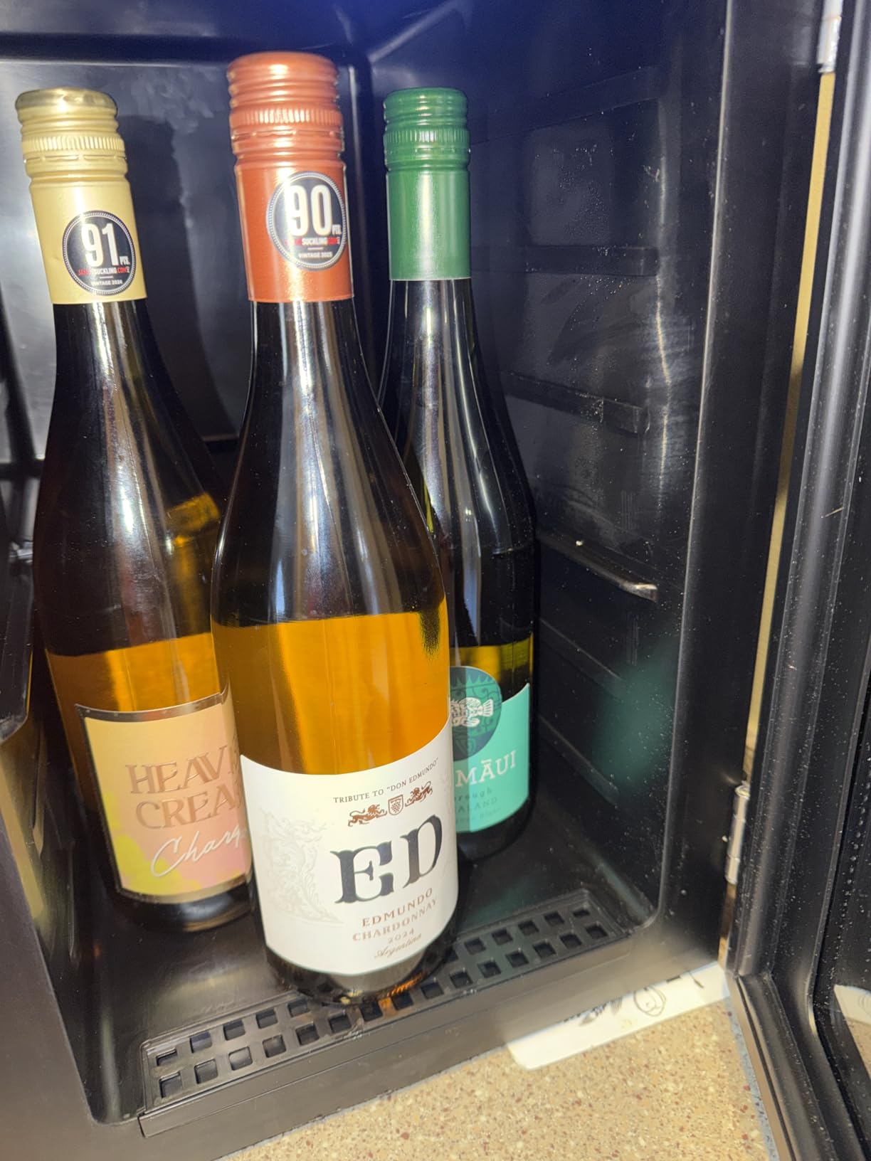 Antarctic Star 26 Bottle 130 Can Wine Cooler/Cabinet Beverage Refrigerator Mini Wine Cellar Beer Soda Clear Glass Door Bar Fridge Quiet Compressor Adjust Temp Freestanding Indoor Use 3.2cu.ft Black customer photo 1