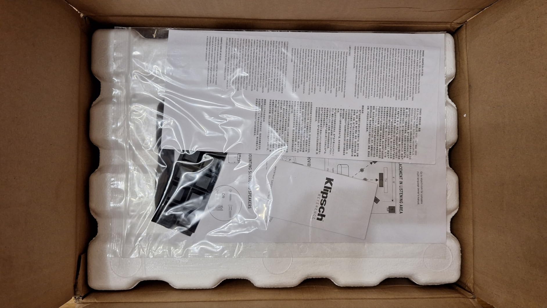 Klipsch R-41M Reference Bookshelf Speakers (Pair), Black customer photo 2