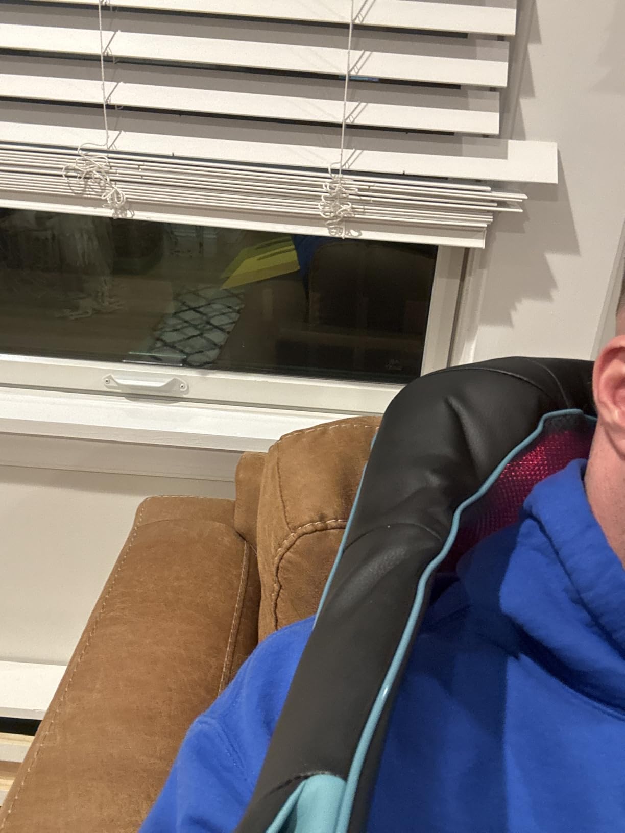 Mo Cuishle Shiatsu Back Shoulder and Neck Massager with Heat, Electric Deep Tissue 4D Kneading Massage, Best Gifts for Women Men Mom Dad, Fathers Day, Mothers Day, Christmas Gifts customer photo 2