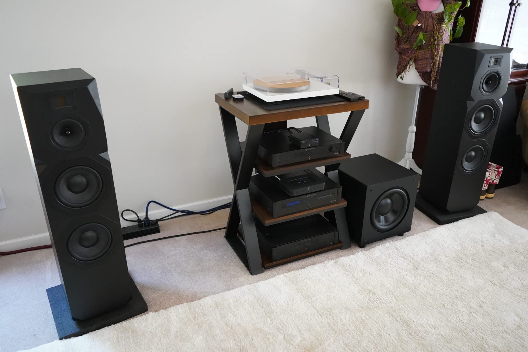 Monoprice Premium Braided Speaker Wire 14AWG - With Gold Plated Banana Plug Connectors - Affinity Series, 1 Pack, 15 Feet Black customer photo 1