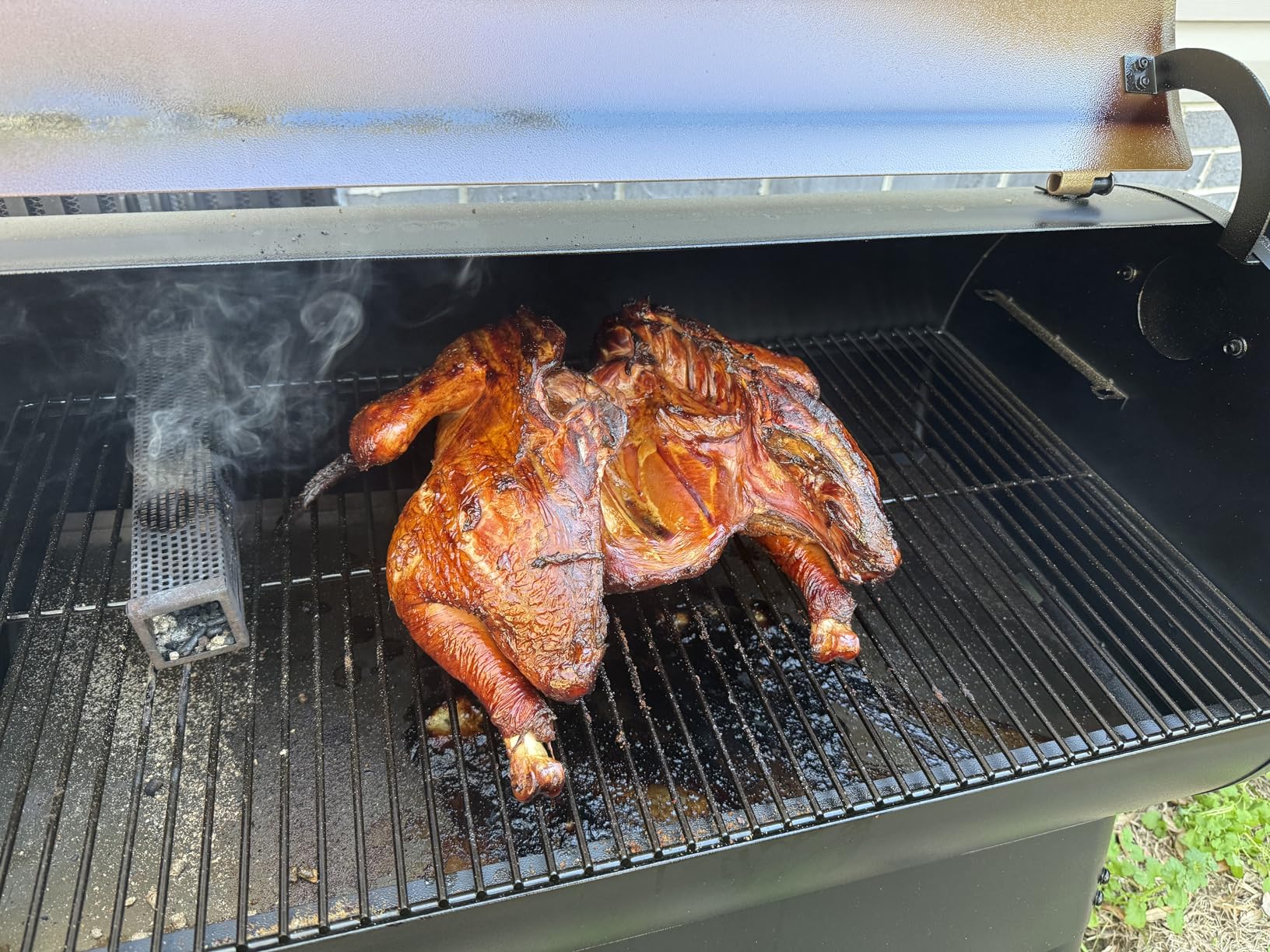 Traeger Grills Pro 34 Electric Wood Pellet Grill and Smoker, Bronze, 884 Square Inches Cook Area, 450 Degree Max Temperature, Meat Probe, 6 in 1 BBQ Grill customer photo 2