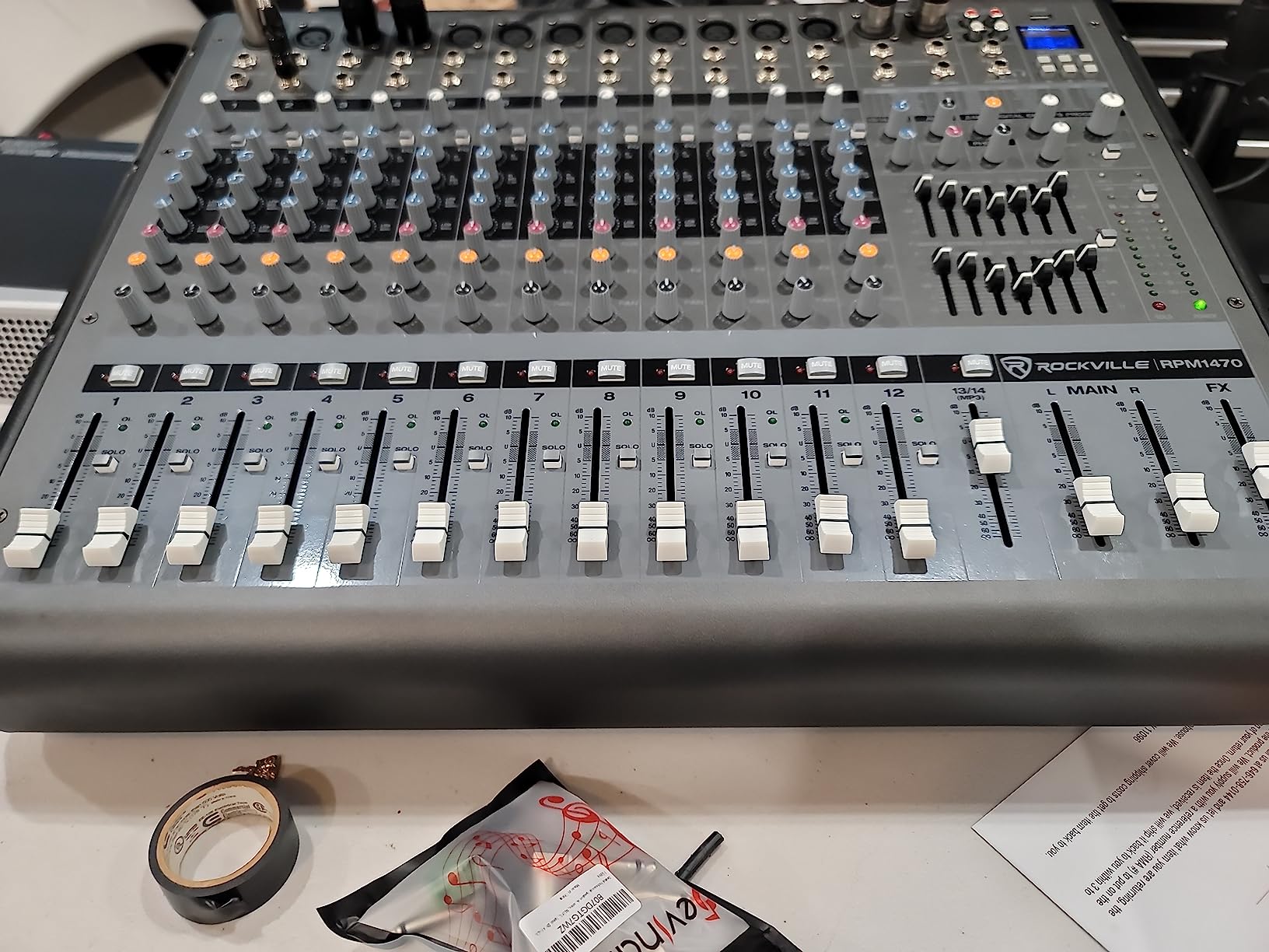 Rockville RPM1470 6000W Peak 14-Channel Powered Mixer, 750W RMS x 2 at 4 Ohm, USB/Bluetooth, 24-Bit Effects, for Live Events/Church Bands customer photo 2