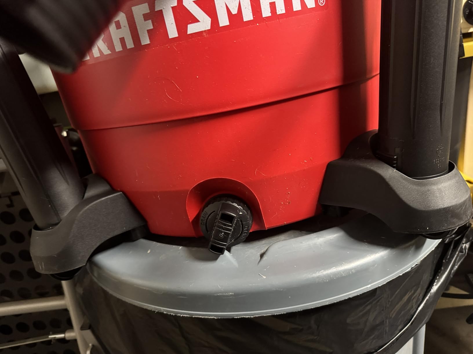 CRAFTSMAN CMXEVBE17596 20 Gallon 6.5 Peak HP Wet Dry Vac, Heavy-Duty Shop Vacuum Wet and Dry with Filter, Dust Bag, Hose and Attachments for Shop, Garage, Jobsite Cleaning customer photo 1