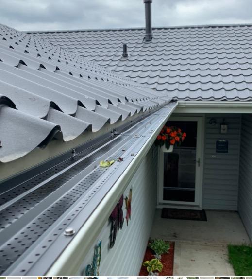 FlowGuard USA Made Professional DIY 5 Inch High Clearance 50-Year Gutter Cover System - Black - Aluminum Gutter Guards - 102 Feet - by FlexxPoint customer photo 2