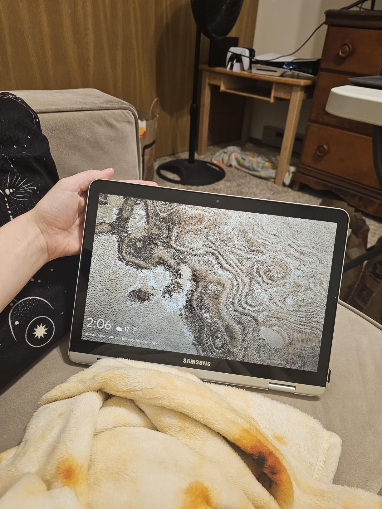 Samsung Chromebook Plus V2 2-in-1 Laptop - 4GB RAM, 64GB eMMC, 13MP Camera, Chrome OS, 12.2