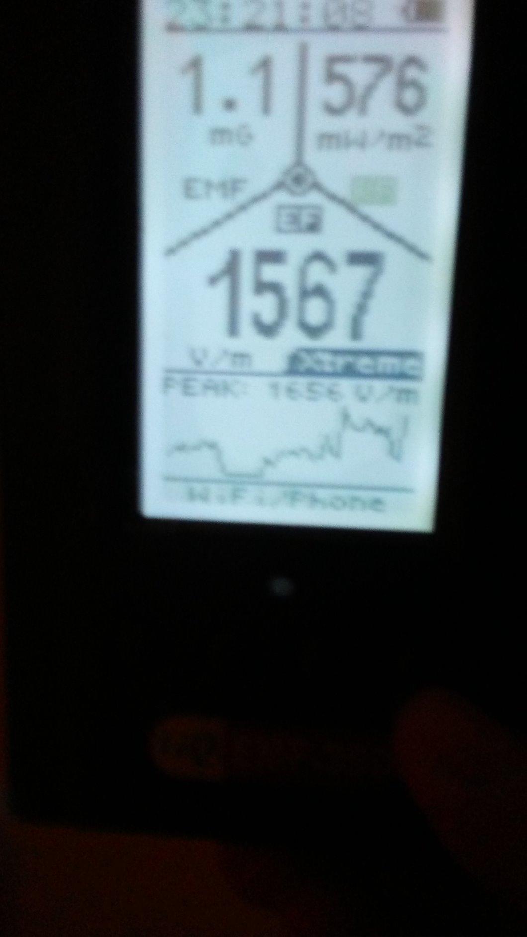 EMF Meter,Advanced GQ EMF-390 Multi-Field Electromagnetic Radiation 3-in-1 EMF ELF RF meter, 5G Cell Tower Smart meter Wifi Signal Detector RF up to 10GHz with Data Logger and 2.5Ghz Spectrum Analyzer customer photo 2