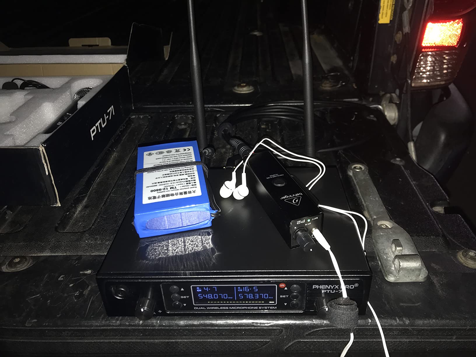 Phenyx Pro Wireless Microphone System, Dual Wireless Mics, w/ 2 Handhelds, Auto Scan, 2x100 UHF Frequencies, 328ft Range, Dynamic Microphone for Singing, Karaoke, Church (PTU-71-2H) customer photo 1