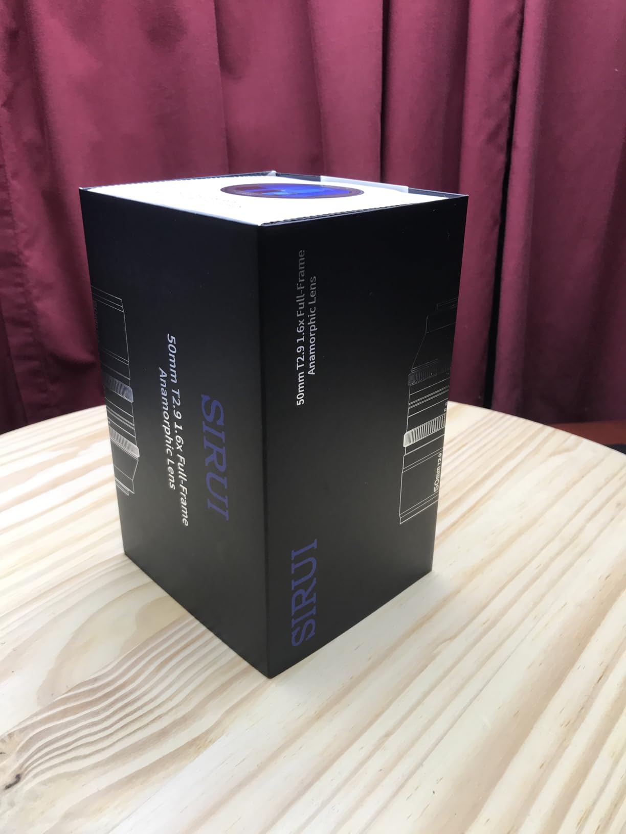 Sirui 50mm T2.9 1.6X Full-Frame Anamorphic Lens Cinema Lens (E Mount) customer photo 1