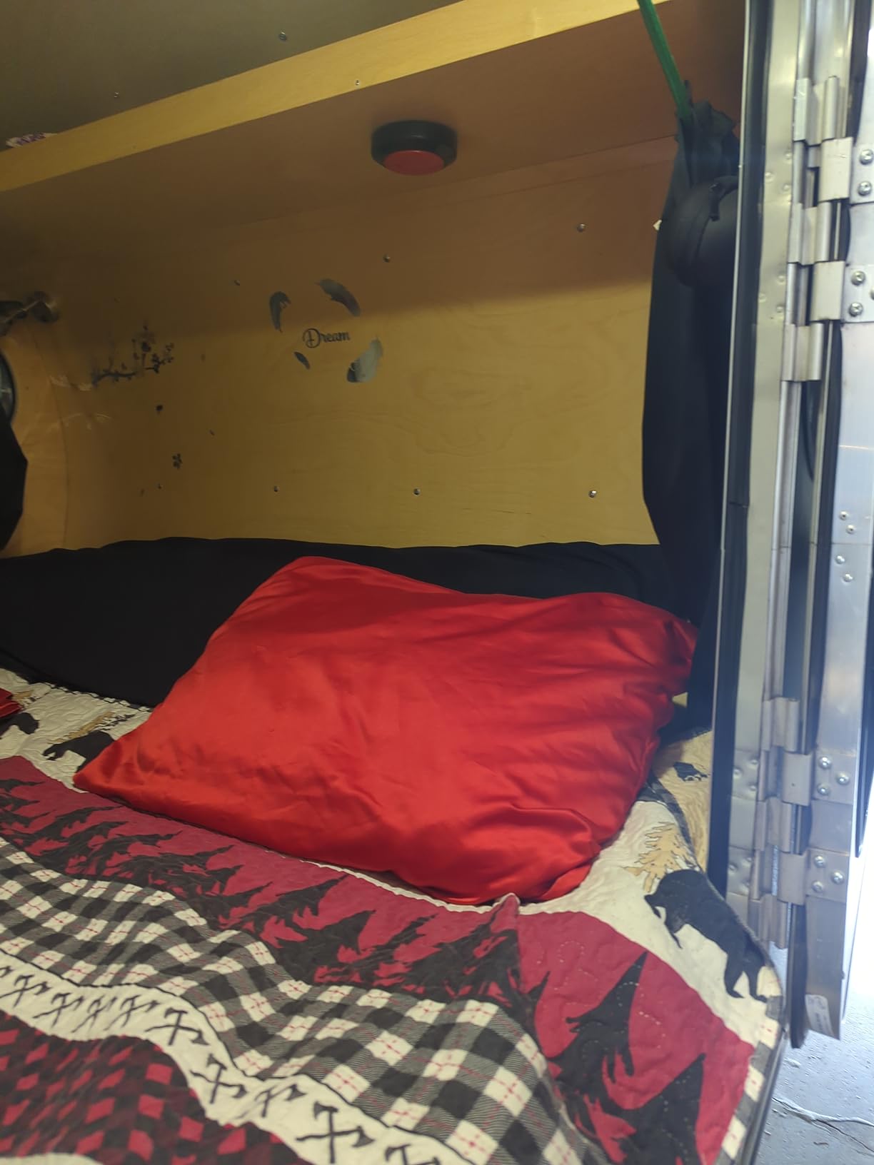 Talking Clock for Visually impaired, Blind, Elderly. Large and high Contrast (Red) customer photo 1