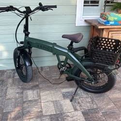 Hollywood Racks Destination 4 Hitch Bike Rack, Lightweight, Black - Platform Style Bike Rack for Car Carries up to 4 Bikes for Safe, Secure Transport - Fits Most Bike Styles, Sizes and Models customer photo 2