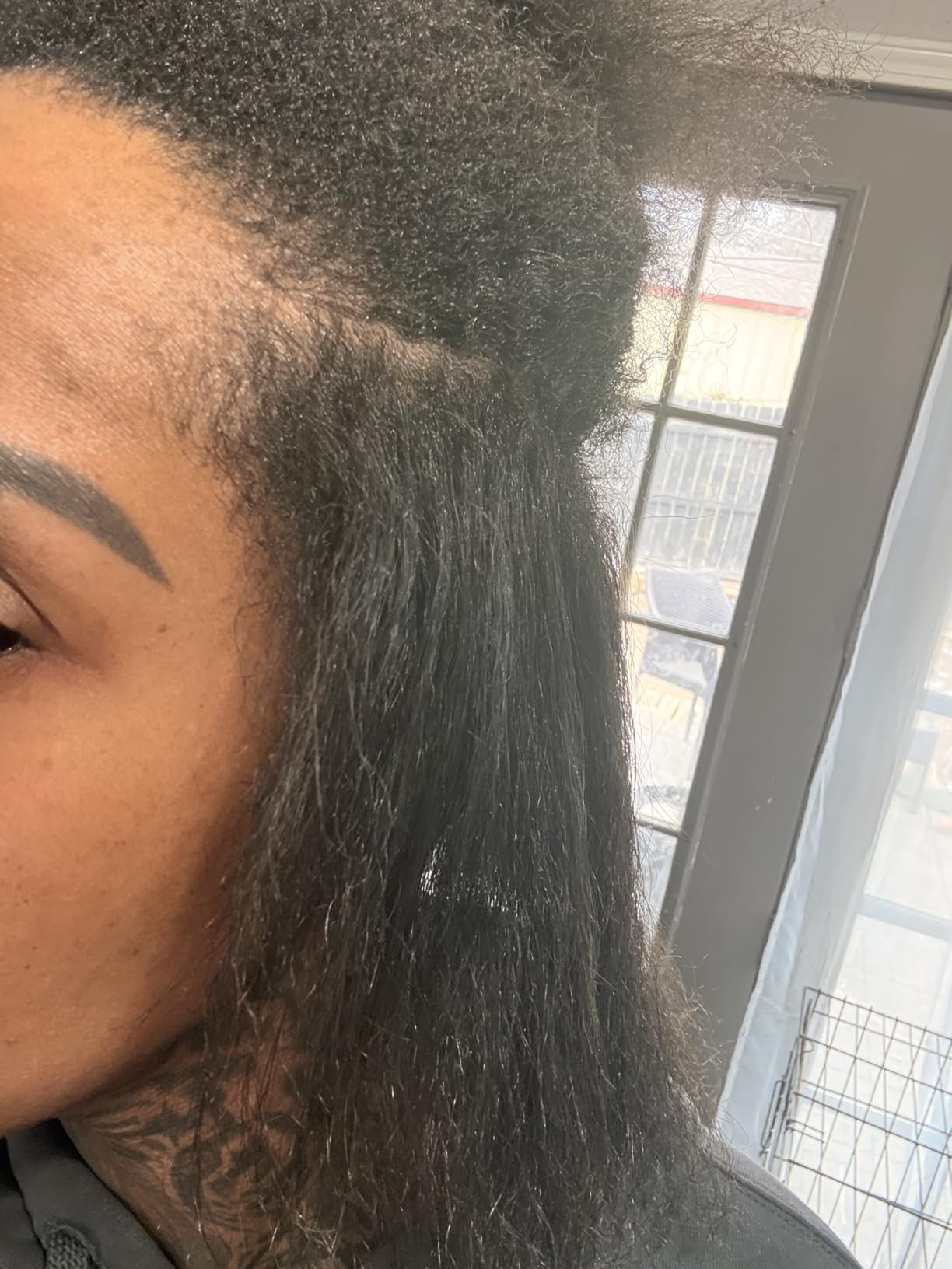 Hair Straightener Brush, TYMO Ring Hair Straightener Comb Straightening Brush for Women with 5 Temps 20s Fast Heating & Dual Voltage, Black customer photo 2