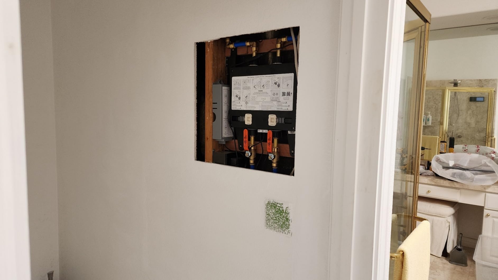 Moen Matte Black Smart Shower 2-Outlet Digital Water System Controller for Thermostatic Shower Valve, TS3302BL customer photo 2