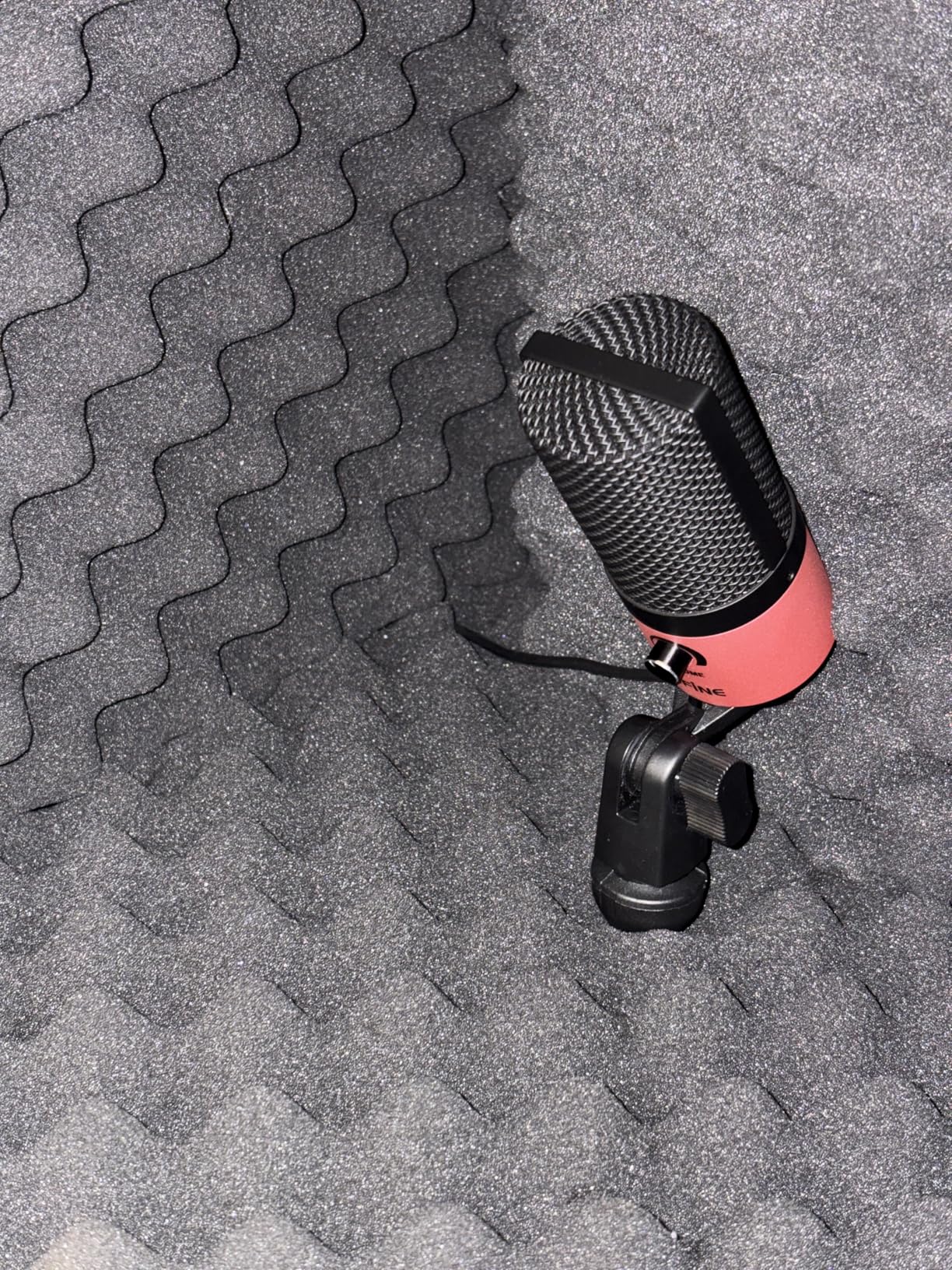 TroyStudio Portable Vocal Booth, Large Foldable Microphone Isolation Shield, Music Recording Studio Sound Echo Absorbing Box, Desk & Stand Use Reflection Filter with Thickened Dense Acoustic Foam customer photo 2