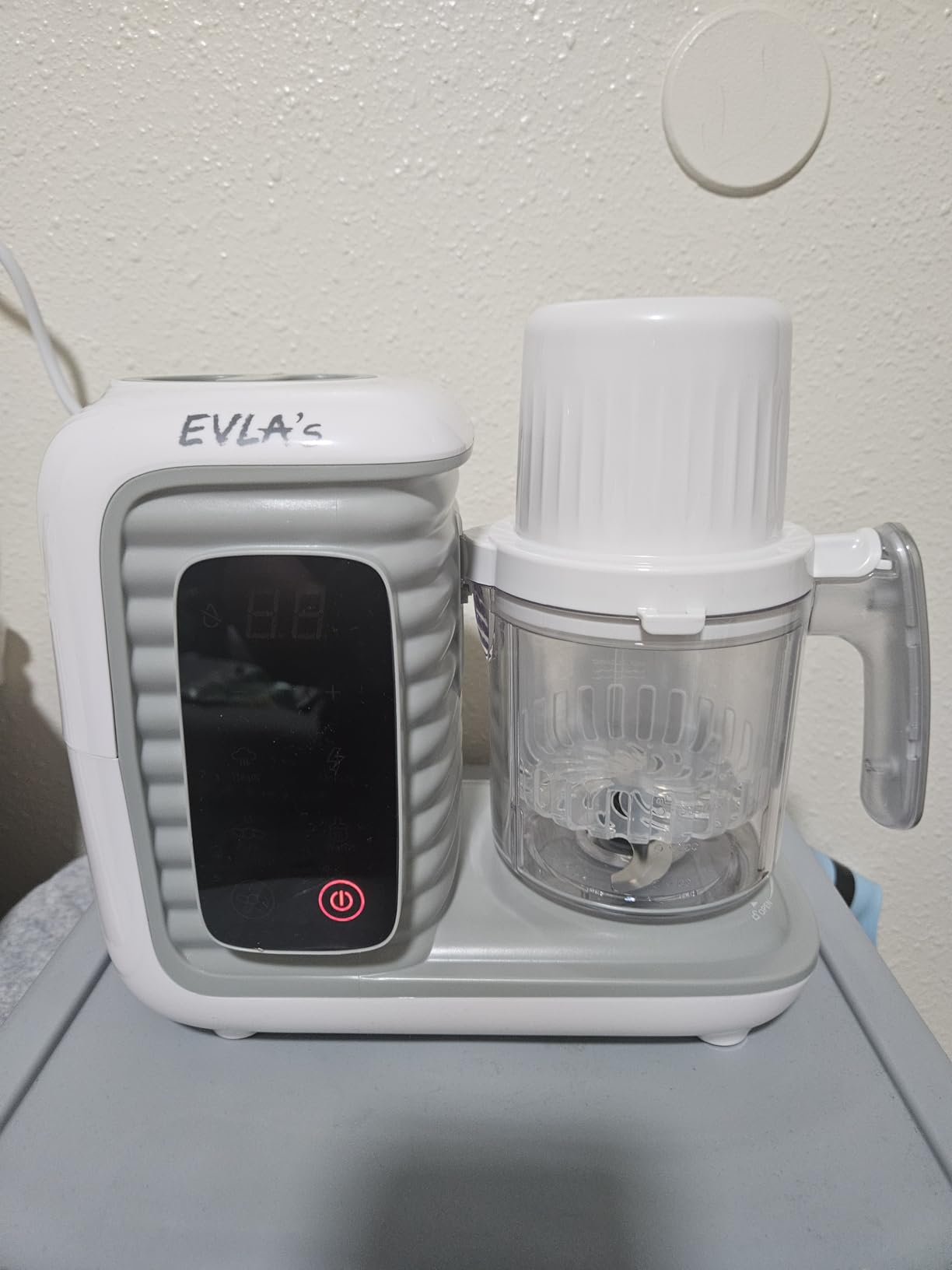 EVLA'S Baby Food Maker, Steamer, Blender, Baby Food Processor for Healthy Homemade Baby Food in Minutes, Touch Screen with 6 Reusable Food Pouches, Baby Registry Essential, White customer photo 2