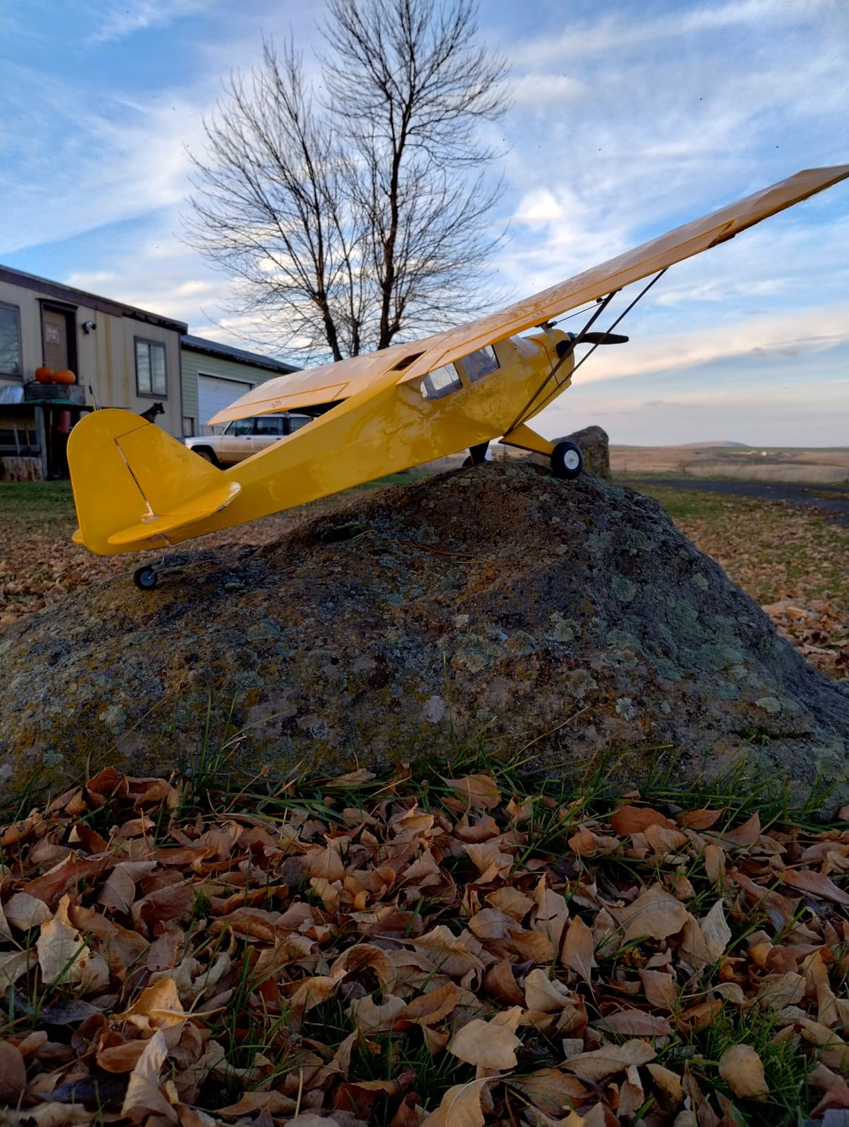 Upgrade Piper Cub J3 Model Aircraft, 47'' Laser Cut Balsa Wood RC Airplane Kits to Build, DIY Vintage Airplane Model for Adults (KIT+Motor+ESC+Servo+Covering) customer photo 2