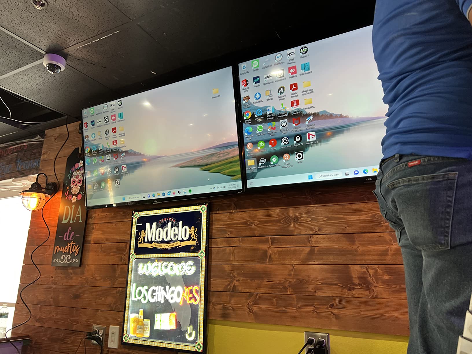 OREI 4K 1x4 HDMI Extender Splitter Over CAT6/7 Ethernet Cable Up to 4K@30Hz upto 165 ft-1080P@60Hz upto 230 ft, IR control, EDID, HDMI Loop Out (HD14-EX165-K) customer photo 1