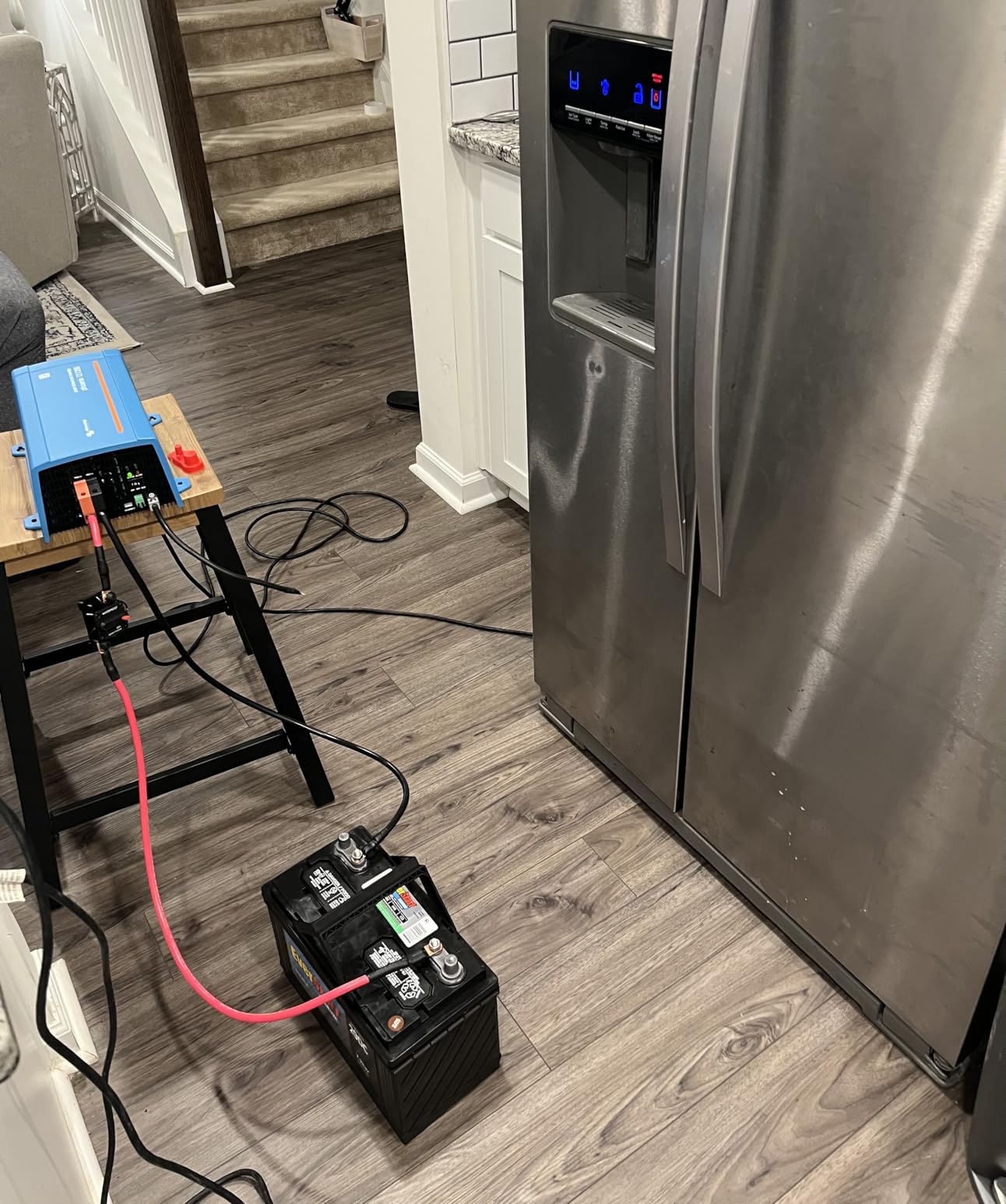 Victron Energy 1200VA 12-Volt 120V AC Pure Sine Wave Inverter- NEMA 5-15R customer photo 1