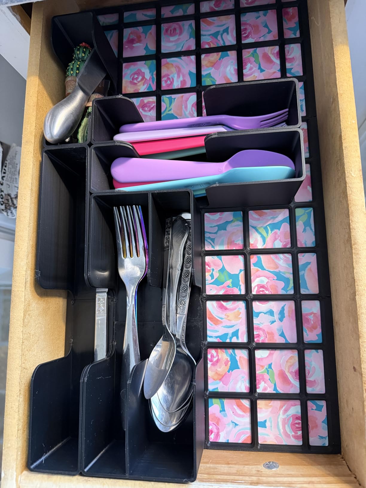 OVERTURE PLA Filament 1.75mm, Neatly Wound 3D Printer Filament 1kg Spool (2.2lbs), Dimensional Accuracy +/- 0.02 mm, Fit Most FDM 3D Printers (Black 1-Pack) customer photo 2