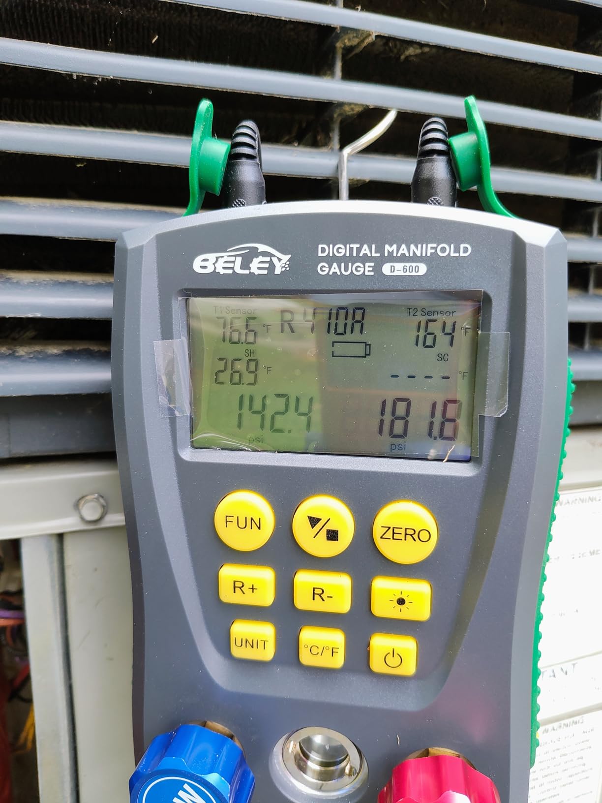 BELEY Digital Manifold HVAC Gauge Set,93 Refrigerants Dual Pressure&Temp Test with Temperature Clips and Hoses Vacuum AC Gauges for R1234YF R134A R404A R410A R32 R744(CO2) customer photo 1
