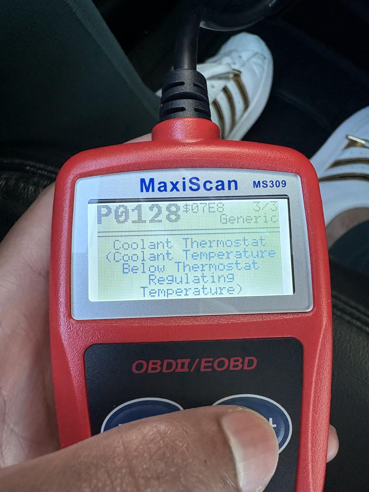 Autel OBD2 Scanner MS309 Universal Car Engine Fault Code Reader, Check Engine Light and Emission Monitor Status, OBDII CAN Diagnostic Scan Tool customer photo 1