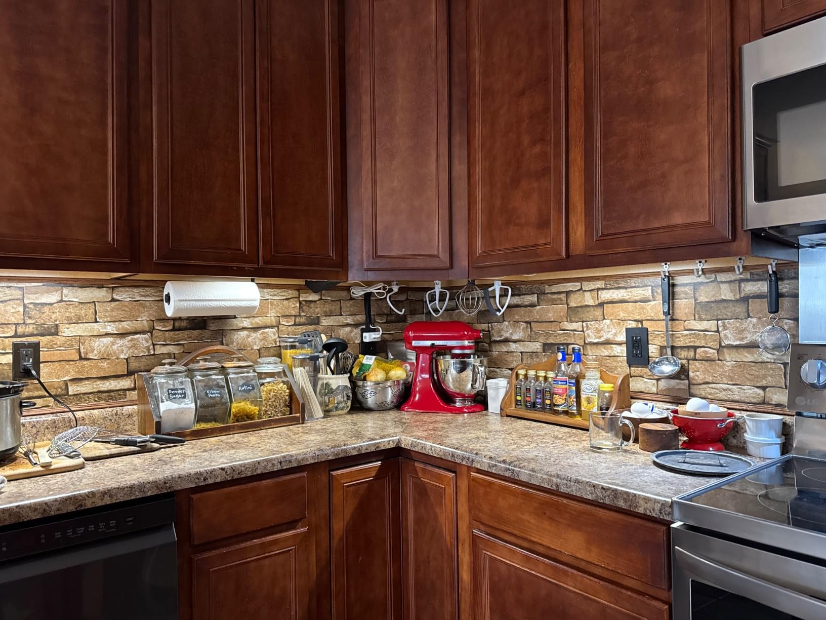 KitchenAid Value Bundle Artisan Series 5 Quart Tilt-Head Stand Mixer with Included Flex Edge Beater, KSM150FECU, Contour Silver customer photo 1