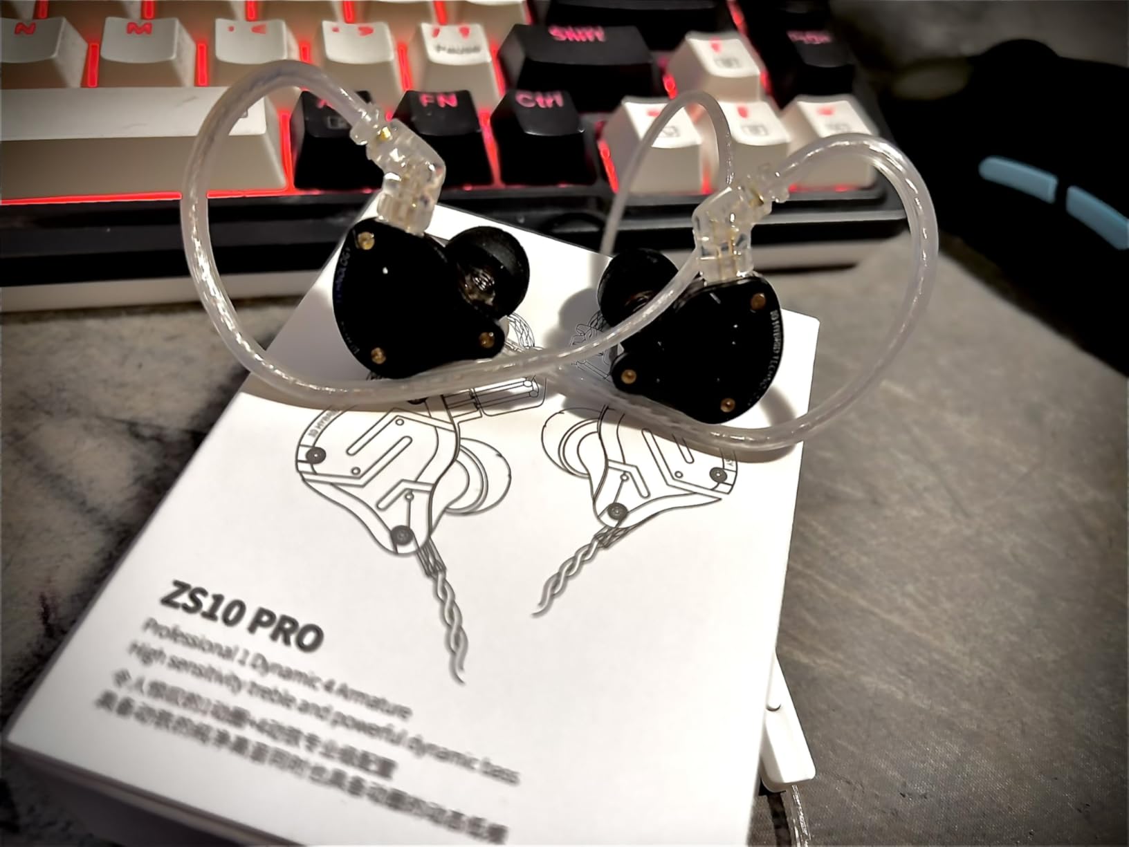 Linsoul KZ ZS10 Pro, 4BA+1DD 5 Driver in Ear Monitor, HiFi Wired Earbuds, Gaming Earbuds, Hybrid IEM Earphones with Stainless Steel Faceplate, Detachable Cable for Musician(with Mic, Black) customer photo 2