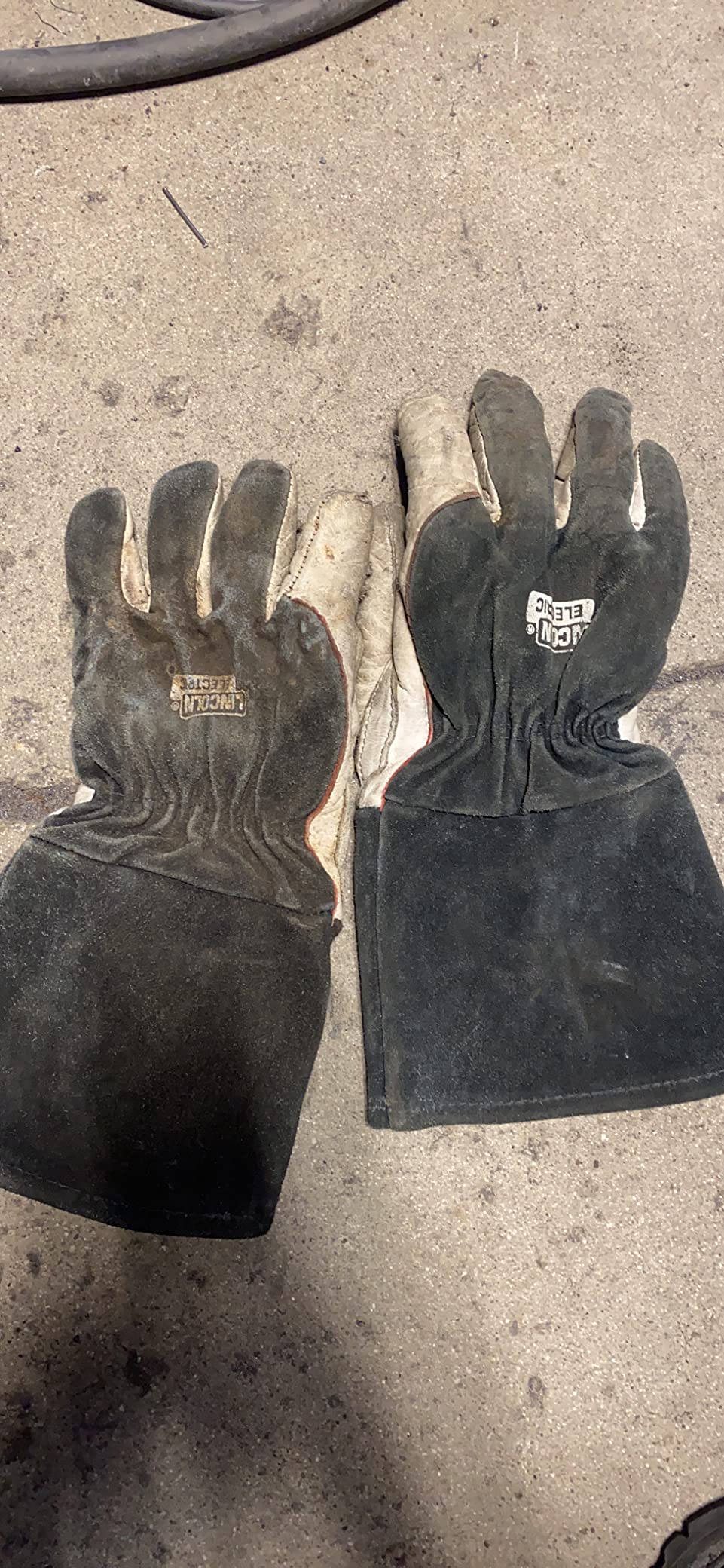 Lincoln Electric DynaMIG HD Professional MIG Welding Gloves | Comfort & Heat Resistance | Large | K3806-L Black customer photo 2