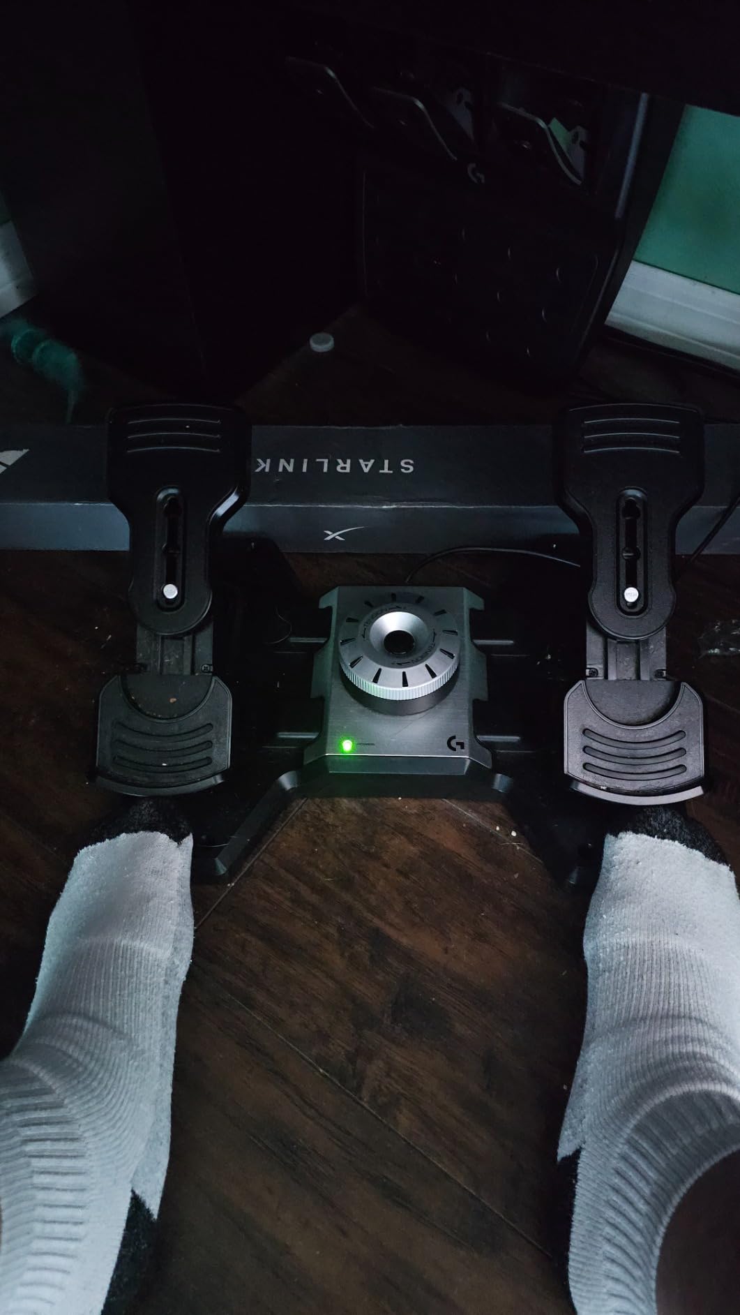 Logitech G Pro Flight Rudder Pedals customer photo 1