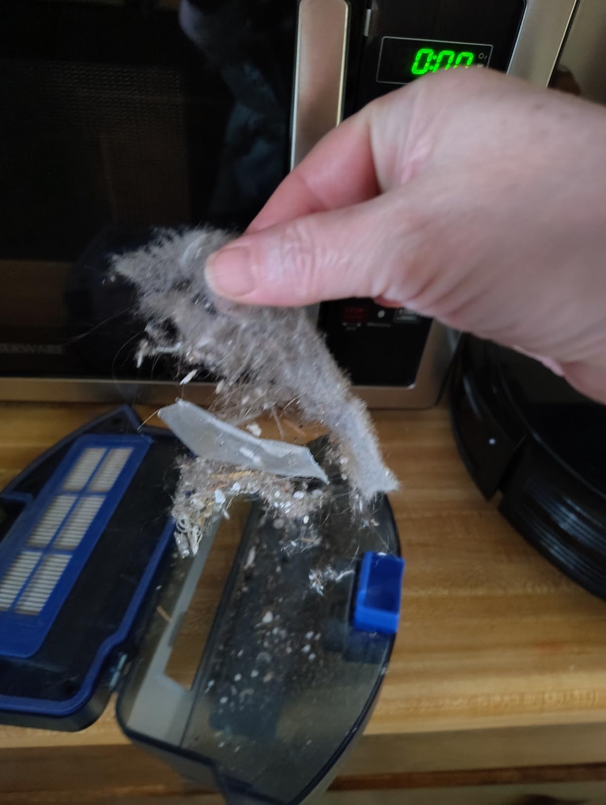 eufy Robot Vacuum 11S MAX, Super Thin, Powerful Suction, Quiet, Self-Charging Robotic Vacuum Cleaner, Cleans Hard Floors to Medium-Pile Carpets, Black customer photo 2