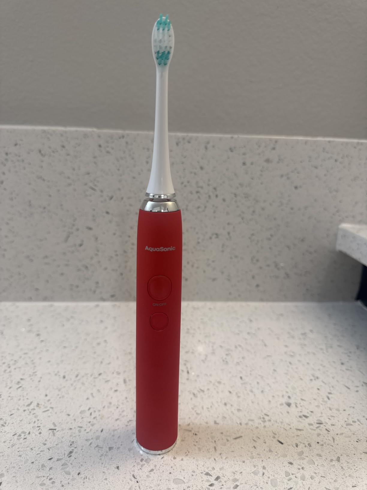 Aquasonic Vibe Series Ultra-Whitening Toothbrush - ADA Accepted Electric Toothbrush - 8 Brush Heads & Travel Case - 40,000 VPM Motor & Wireless Charging - 4 Modes w Smart Timer - Satin Rose Gold customer photo 2