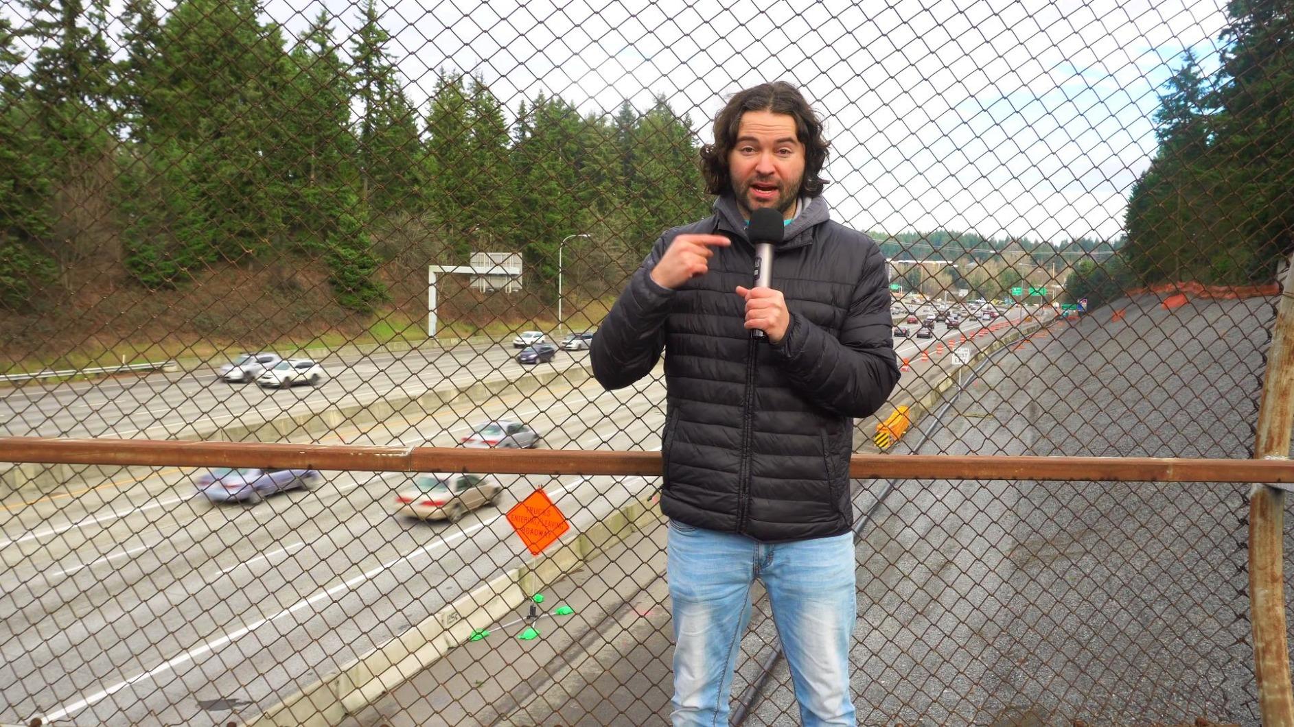 TONOR Wireless Microphones System, 2 * 15 Channel Metal Professional UHF Cordless Dynamic Handheld Mics with Receiver for Home Karaoke, Meeting, Party, Church, Wedding, KTV, 60 m/200ft, TW-820 Silver customer photo 2