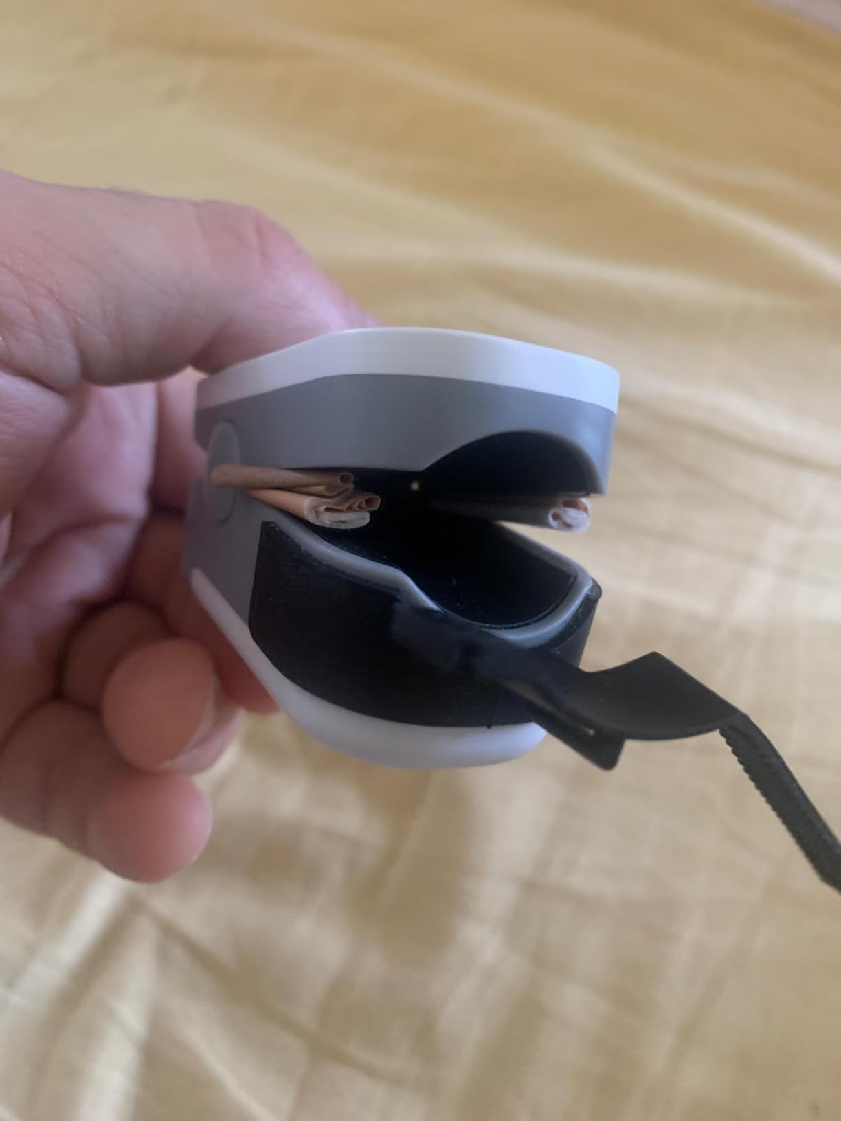 EMAY Sleep Oxygen Monitor with Built-in Recording Capability | Track Continuous Blood Oxygen Levels & Pulse Rate Overnight | Provides Sleep Report & Raw Data customer photo 1