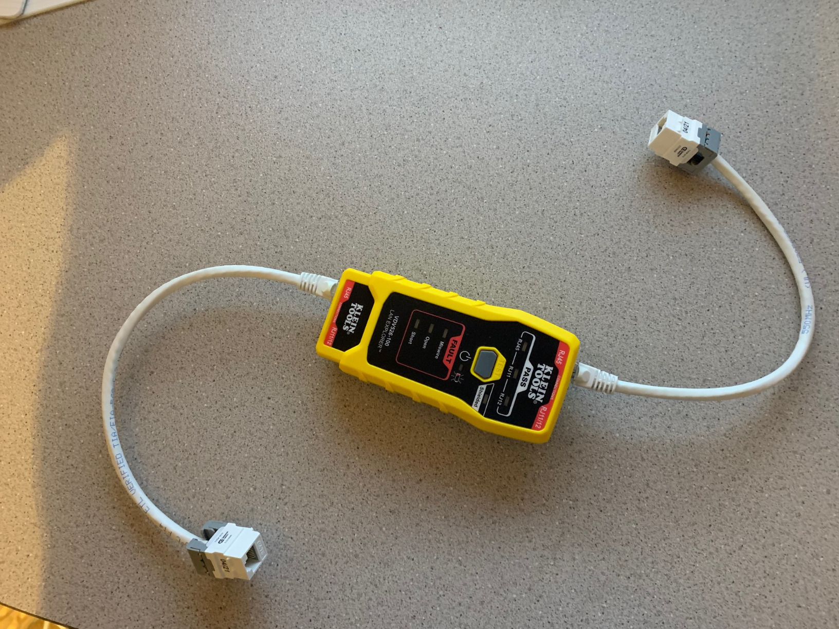 Klein Tools VDV526-100 Network LAN Cable Tester, VDV Tester, LAN Explorer with Remote customer photo 1