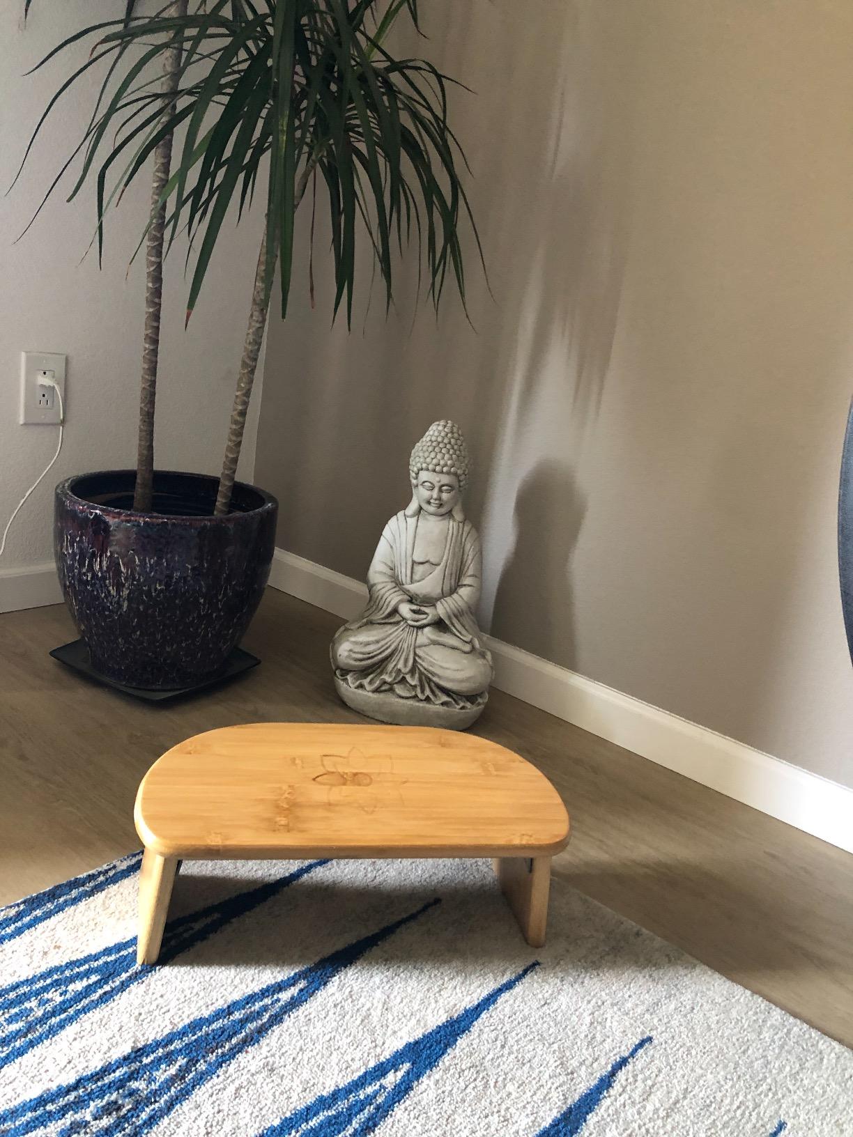 Mindful Modern Folding Meditation Bench - Bamboo Kneeling Stool with Locking Magnetic Hinges - Portable Cross Legged Folding Seiza Chair w/Travel Bag customer photo 1