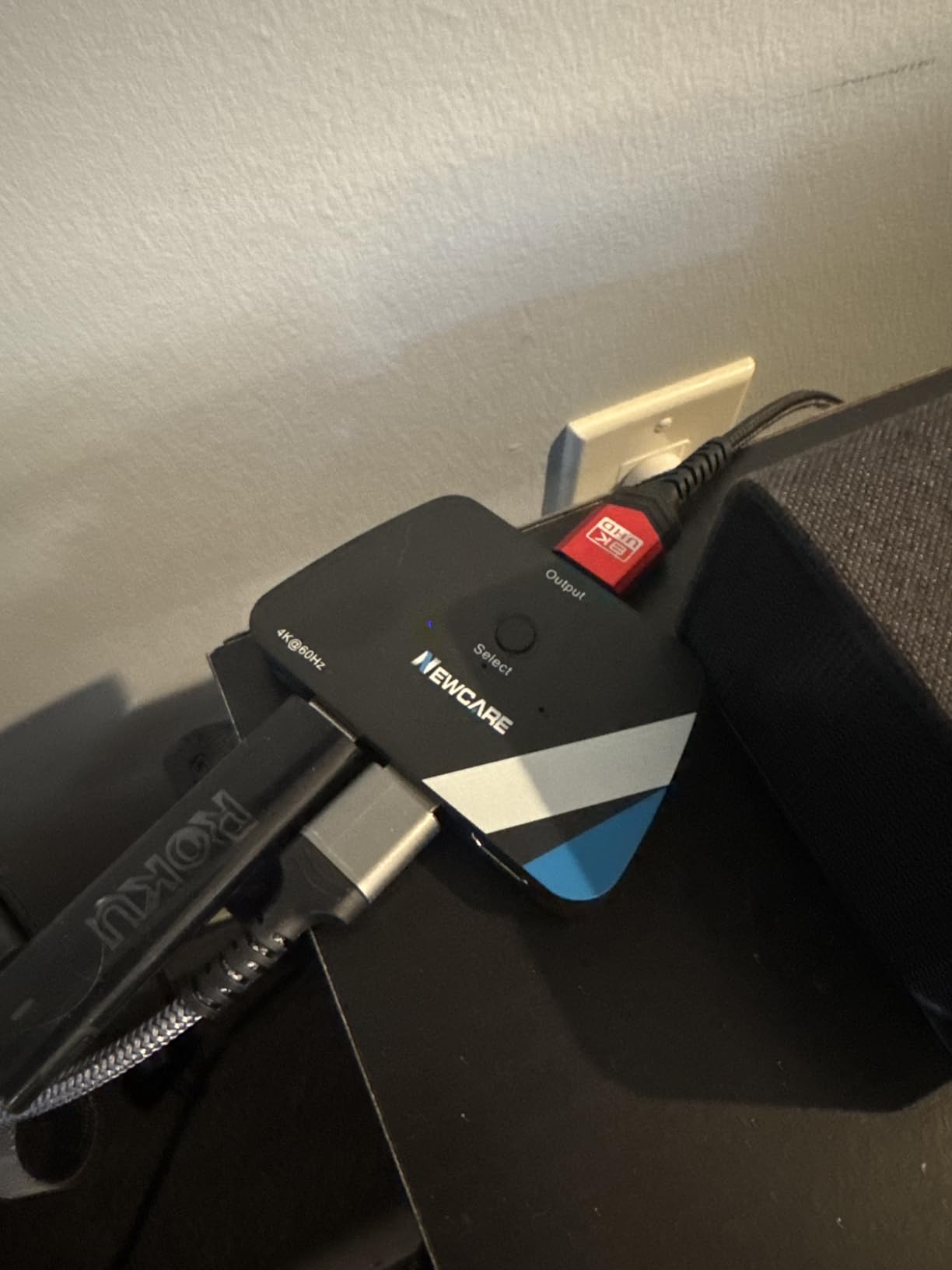 [Upgrade] HDMI Switch 3 in 1 Out, 4K@60Hz HDMI 2.0 Switch Splitter with 2.6FT Long HDMI Cable, 3-Port HDMI Switcher Selector, Supports 4K 30Hz 3D 1080P HDCP2.2 for PS5 Xbox DVD Player Fire Stick PC customer photo 1