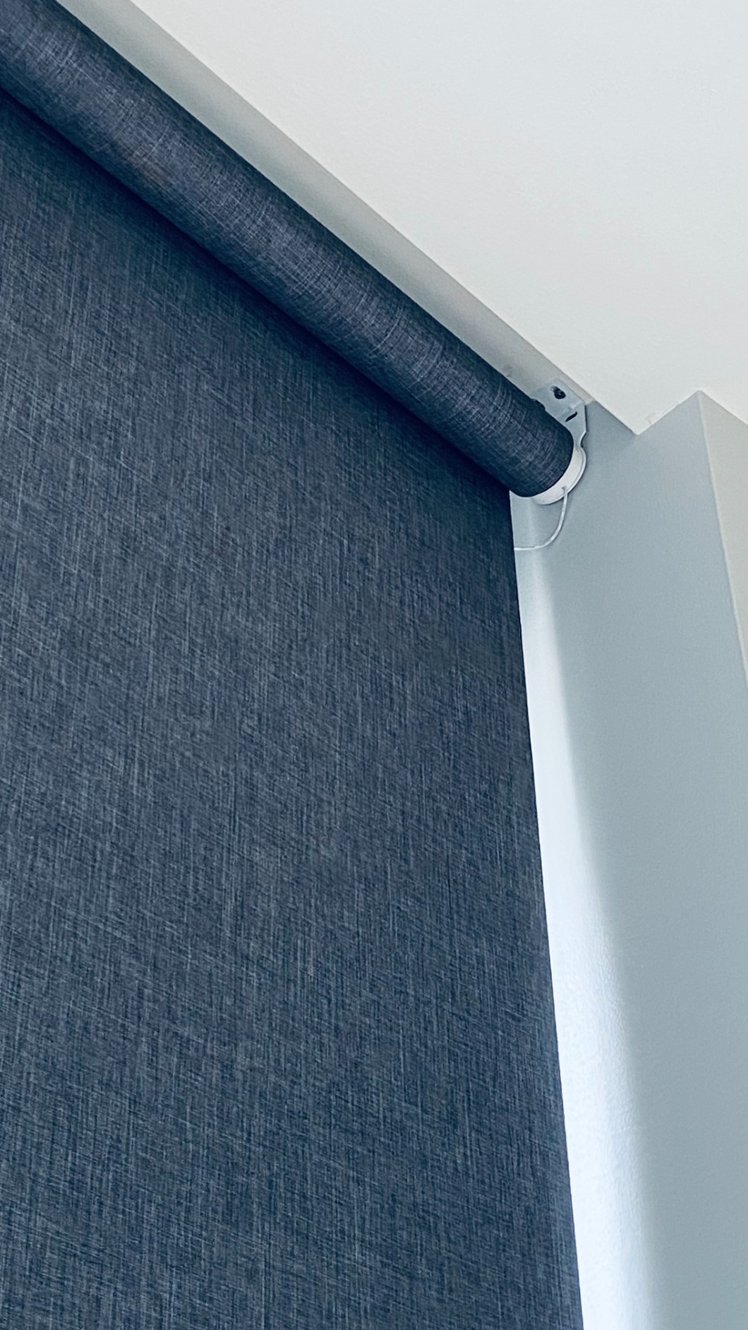 Motorized Blinds with Remote, Blackout Smart Blinds Motorized Fabric Roller Shades Work with Alexa, Automatic Shades for Windows Custom Size (Black) customer photo 2