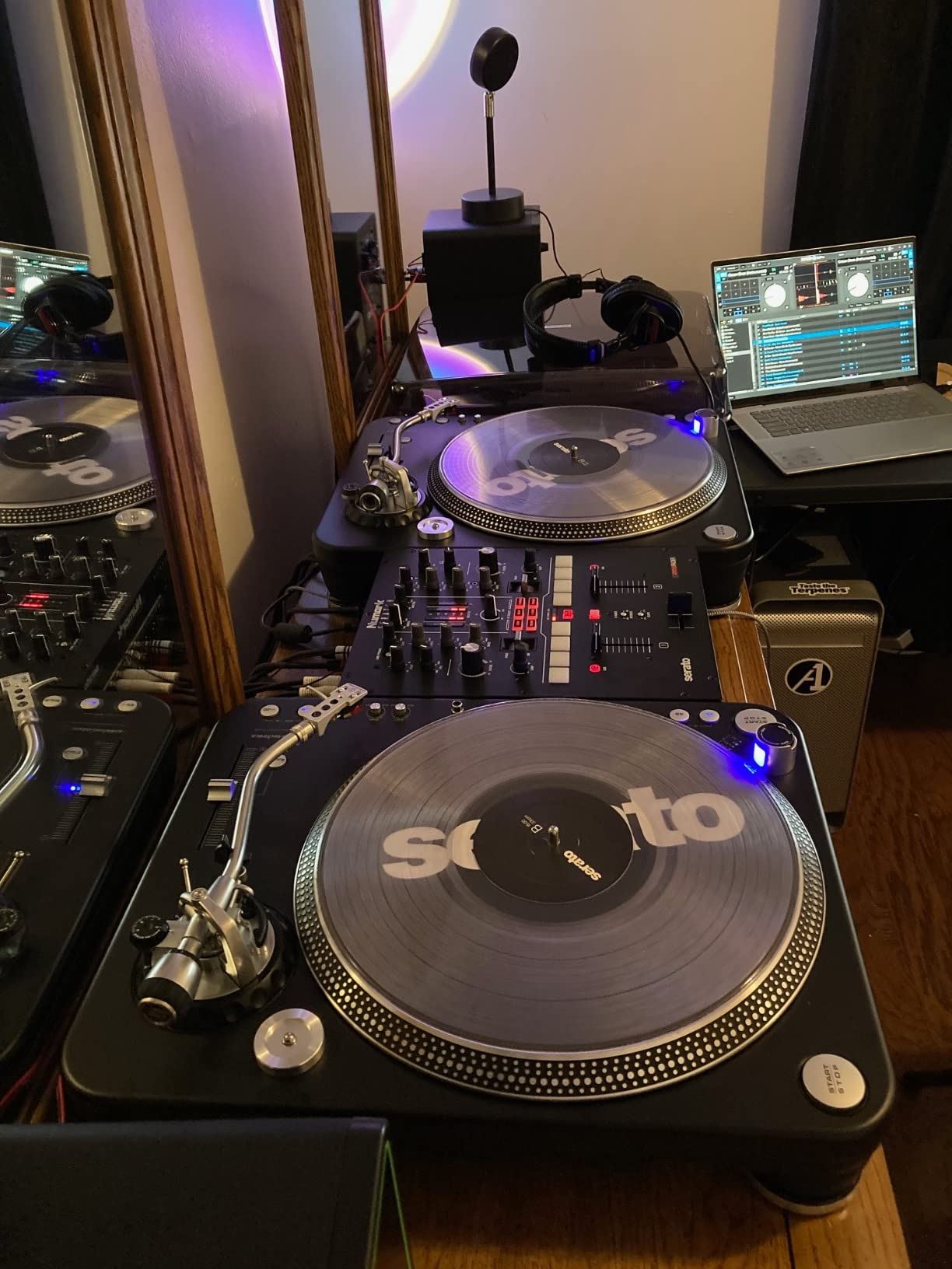 Numark Scratch - Two-Channel DJ Scratch Mixer for Serato DJ Pro (included) With Innofader Crossfader, DVS license, 6 Direct Access Effect Selectors, Performance Pads and 24-Bit Sound Quality customer photo 1