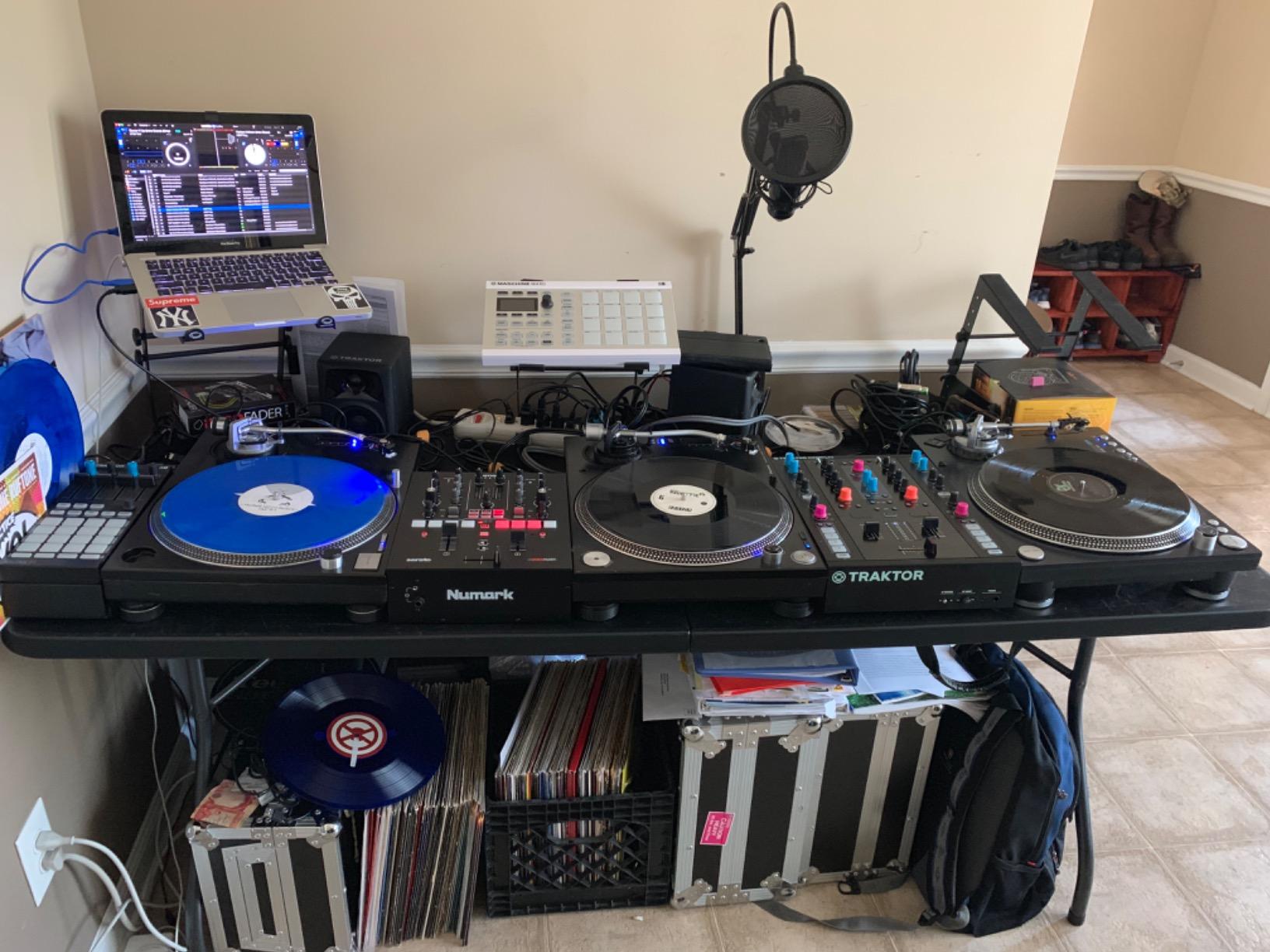 Numark Scratch - Two-Channel DJ Scratch Mixer for Serato DJ Pro (included) With Innofader Crossfader, DVS license, 6 Direct Access Effect Selectors, Performance Pads and 24-Bit Sound Quality customer photo 2