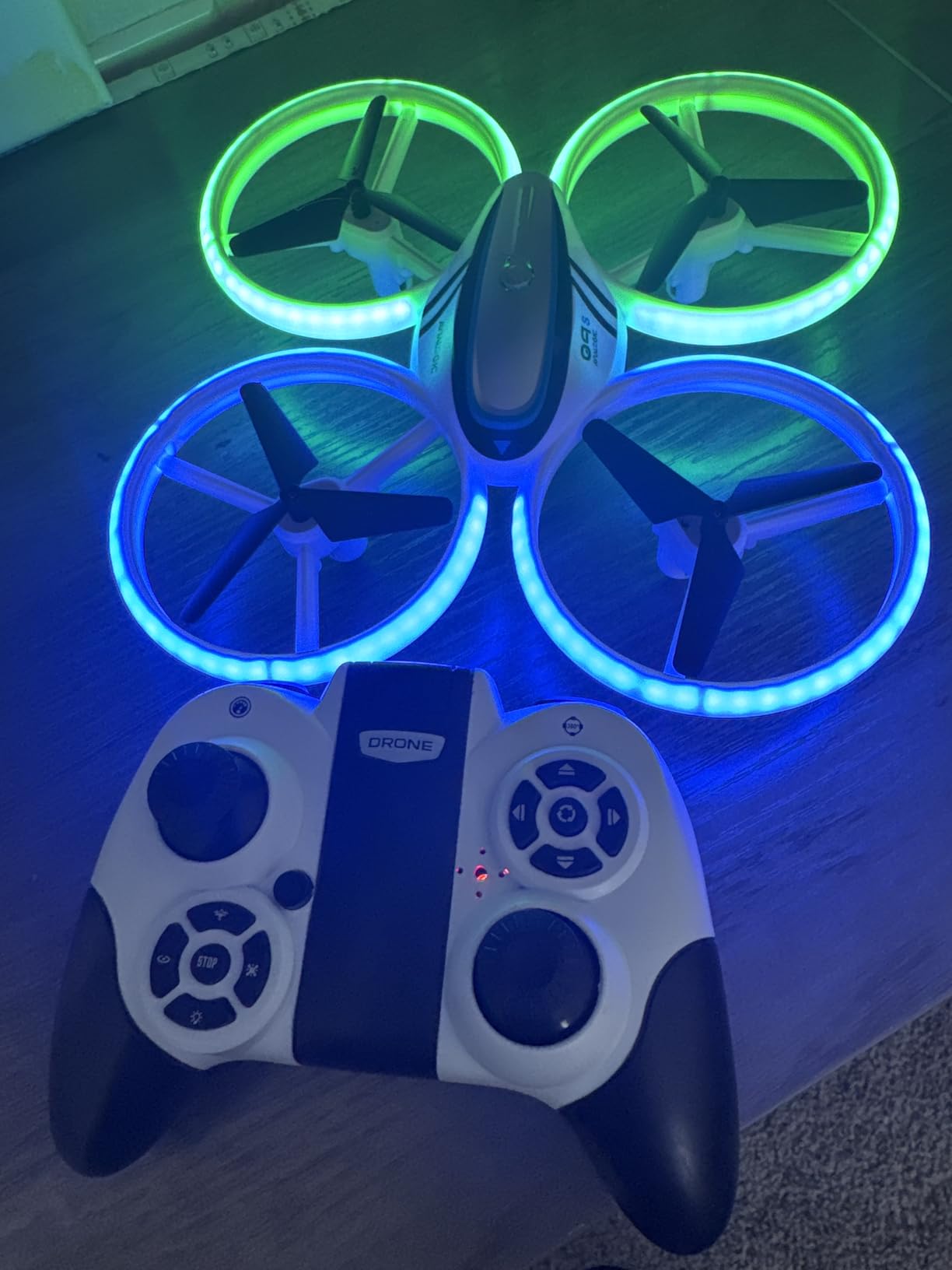 Q9s Drones for Kids, RC Drone with Altitude Hold and Headless Mode, Quadcopter with Blue&Green Light, Propeller Full Protect, 2 Batteries and Remote Control, Easy to fly Kids Gifts Toys for Boys and Girls customer photo 2