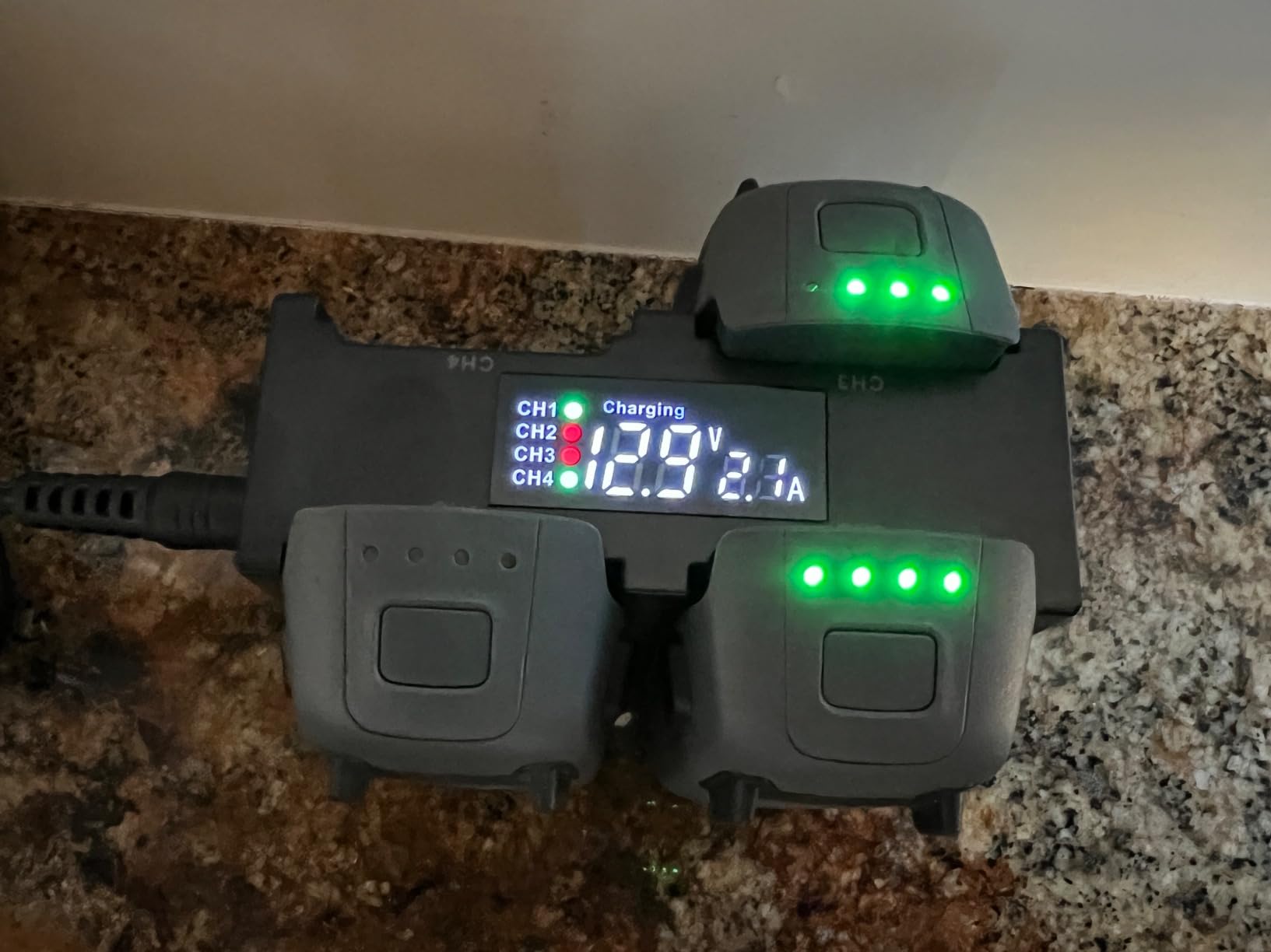 Hanatora Battery Charger with LCD Display for DJI Spark Drone,4 in 1 Rapid Multi Parallel Charging Hub Accessories customer photo 1