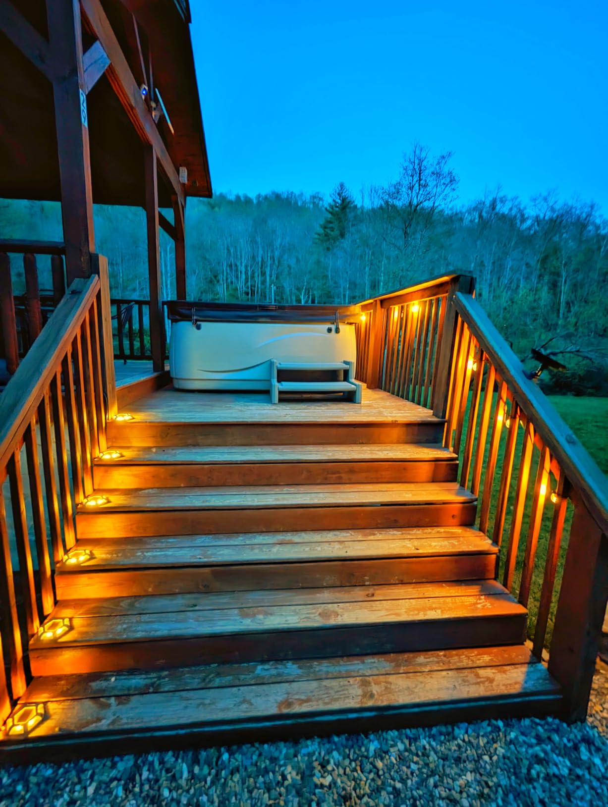 VOLISUN Solar Deck Lights Driveway Dock Lights, 12-Pack Led IP68 Waterproof Outdoor Warning Step Lights for Driveway Sidewalk Garden Pathway Yard (White, Auto On/Off) customer photo 1