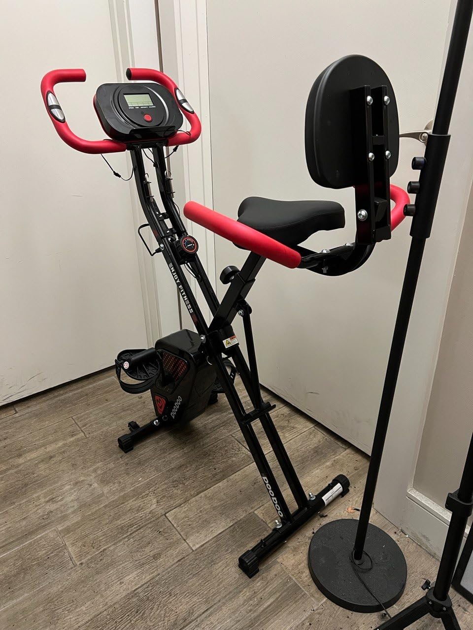 pooboo Folding Exercise Bike, Foldable Upright Stationary Bike, Indoor Cycling Magnetic X-Bike with 8-Level Adjustable Resistance, 6.6 LBS Flywheel, 300LB Capacity, Back Support Cushion for Home Gym customer photo 1