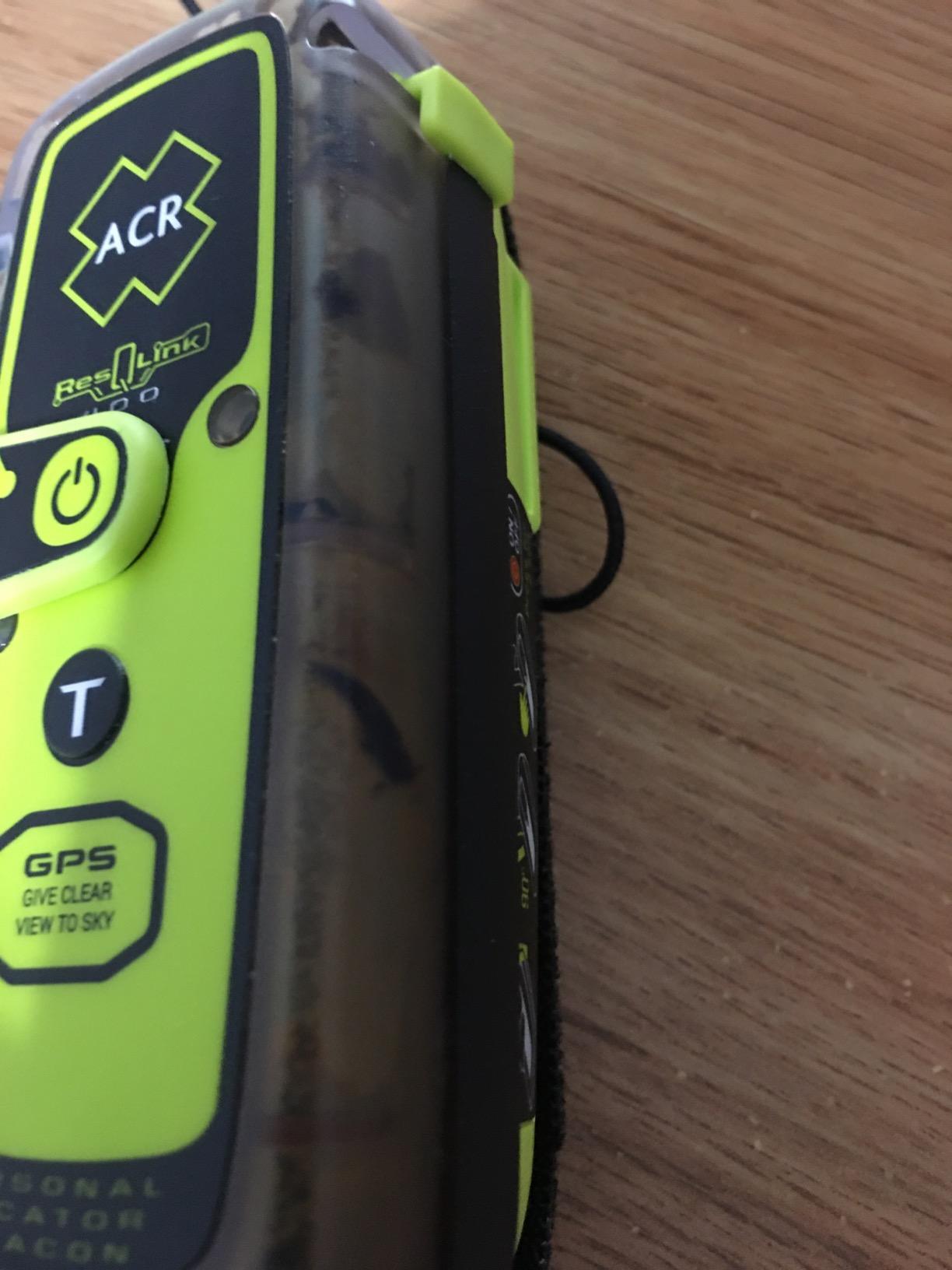 ACR ResQLink 400 - SOS Personal Locator Beacon with GPS and Global Coverage - Designed to Alert Search and Rescue Efforts for Any Outdoor Emergency customer photo 2